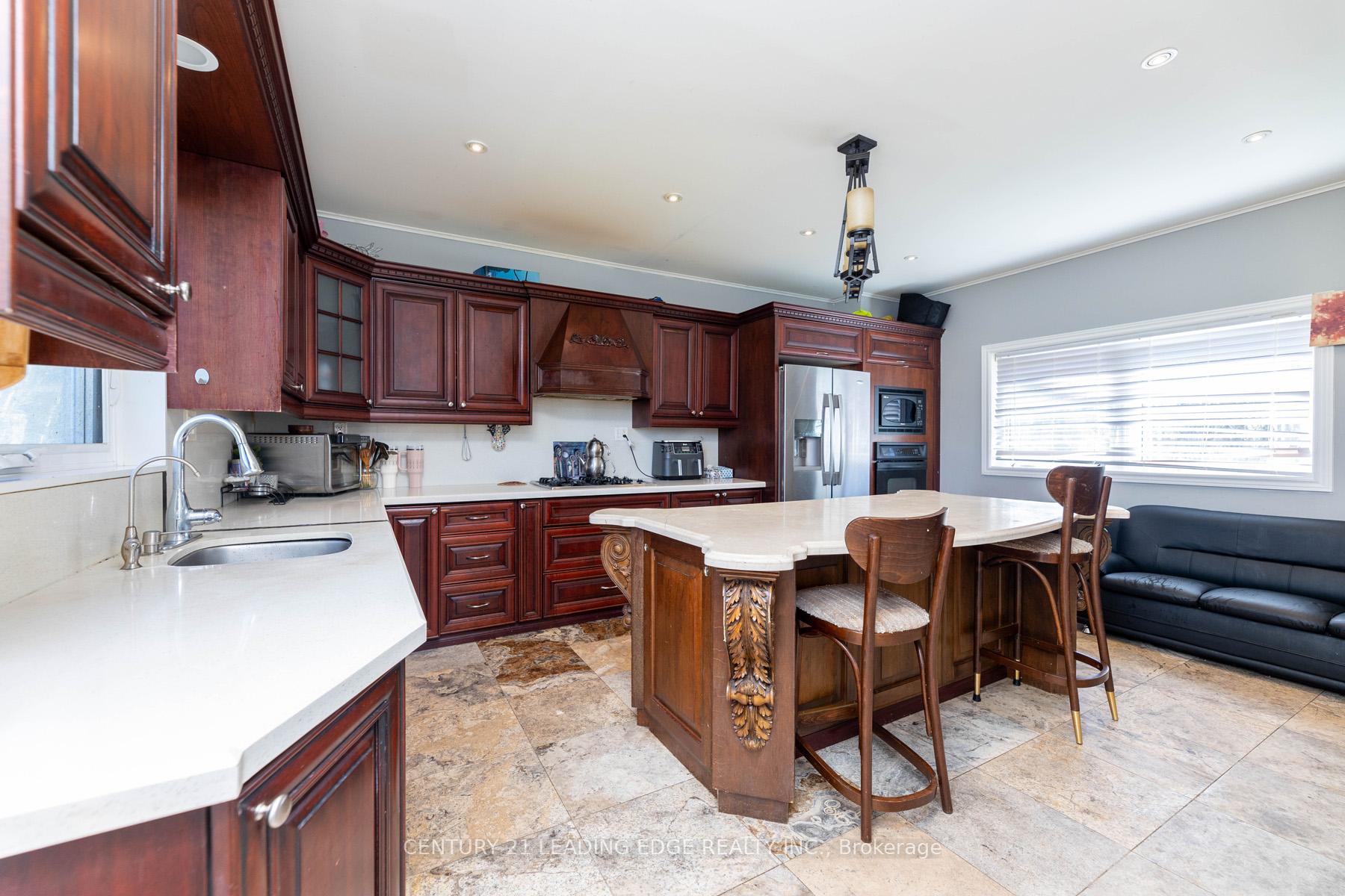 Photo 16 of 13286 Dufferin Street, King, King City — HOMEH