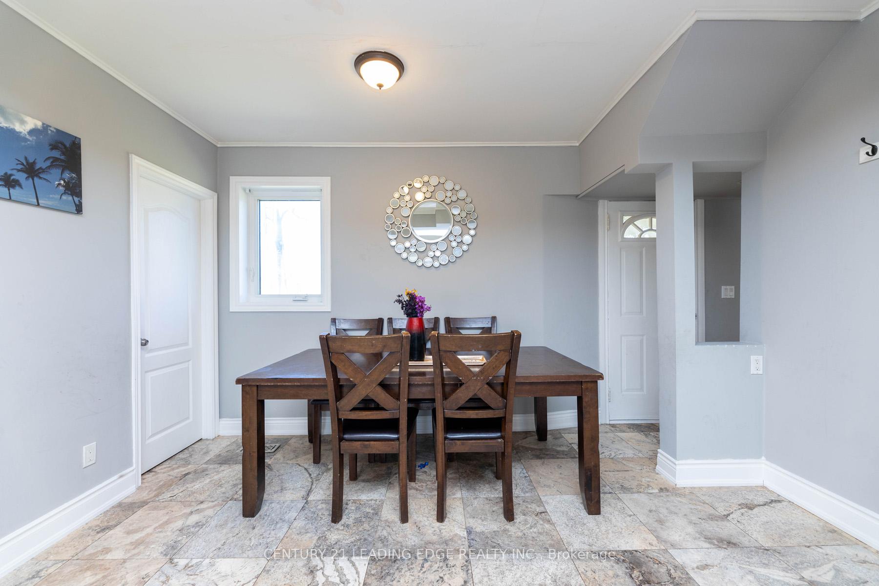 Photo 17 of 13286 Dufferin Street, King, King City — HOMEH