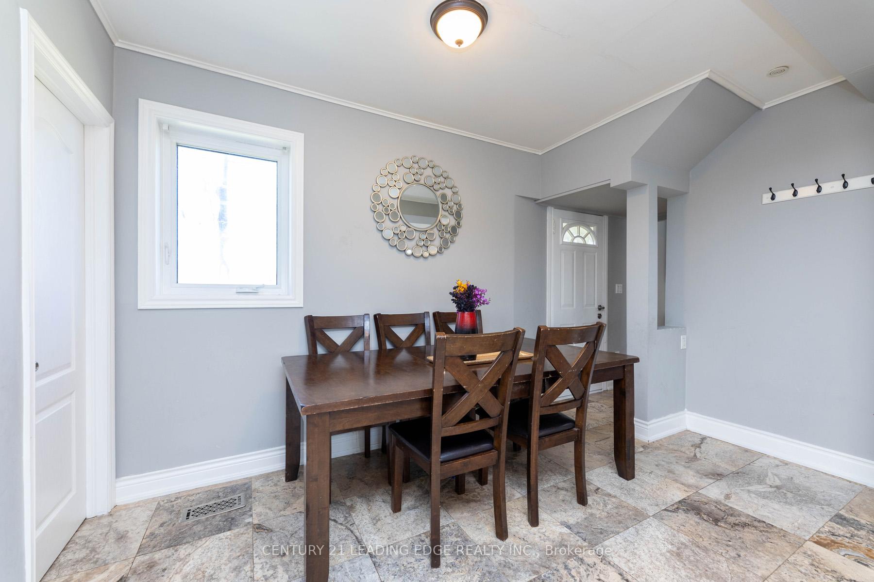 Photo 18 of 13286 Dufferin Street, King, King City — HOMEH