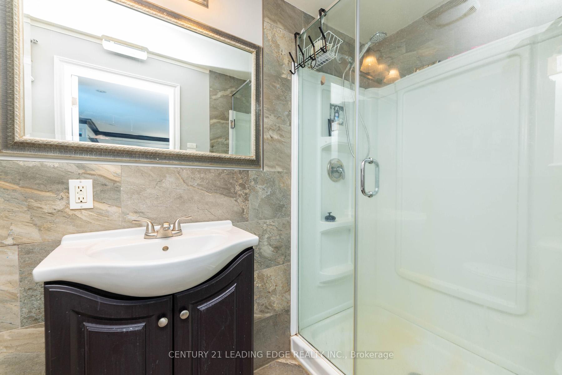 Photo 33 of 13286 Dufferin Street, King, King City — HOMEH
