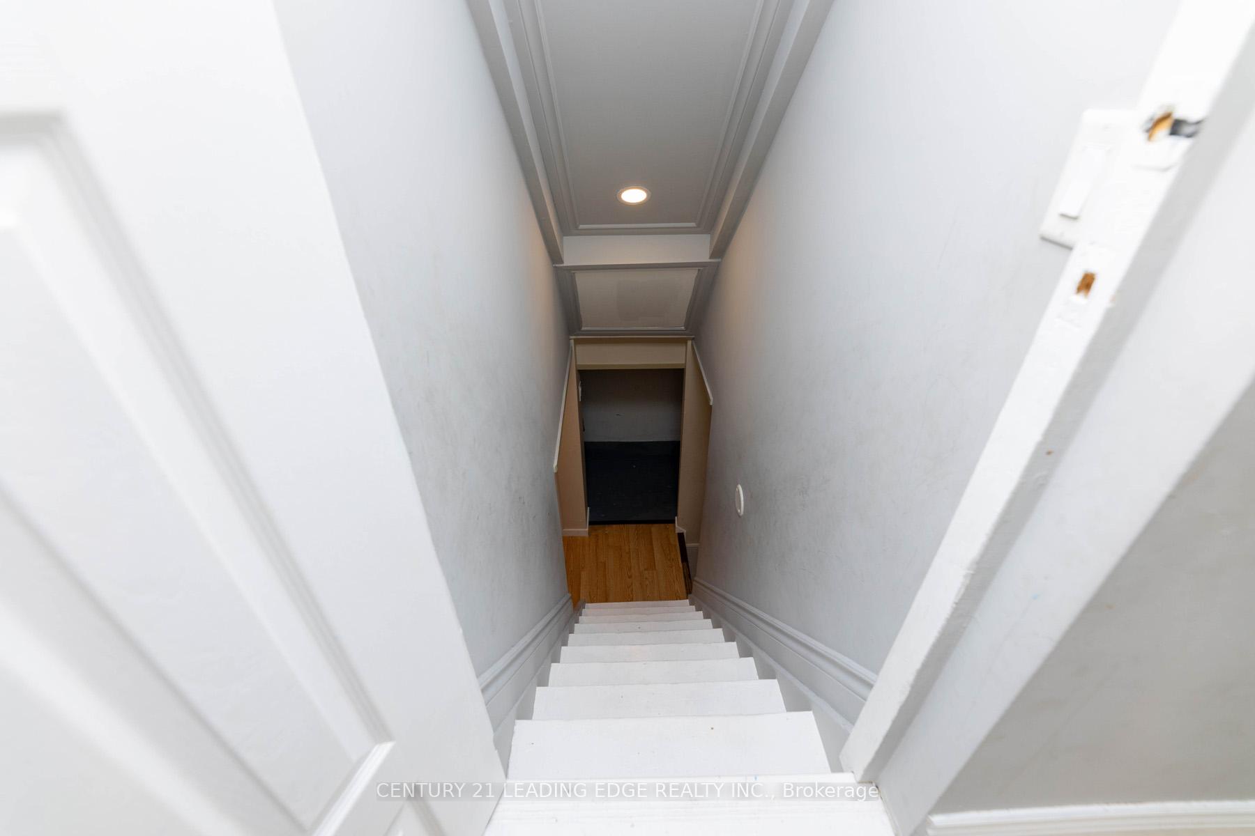 Photo 35 of 13286 Dufferin Street, King, King City — HOMEH