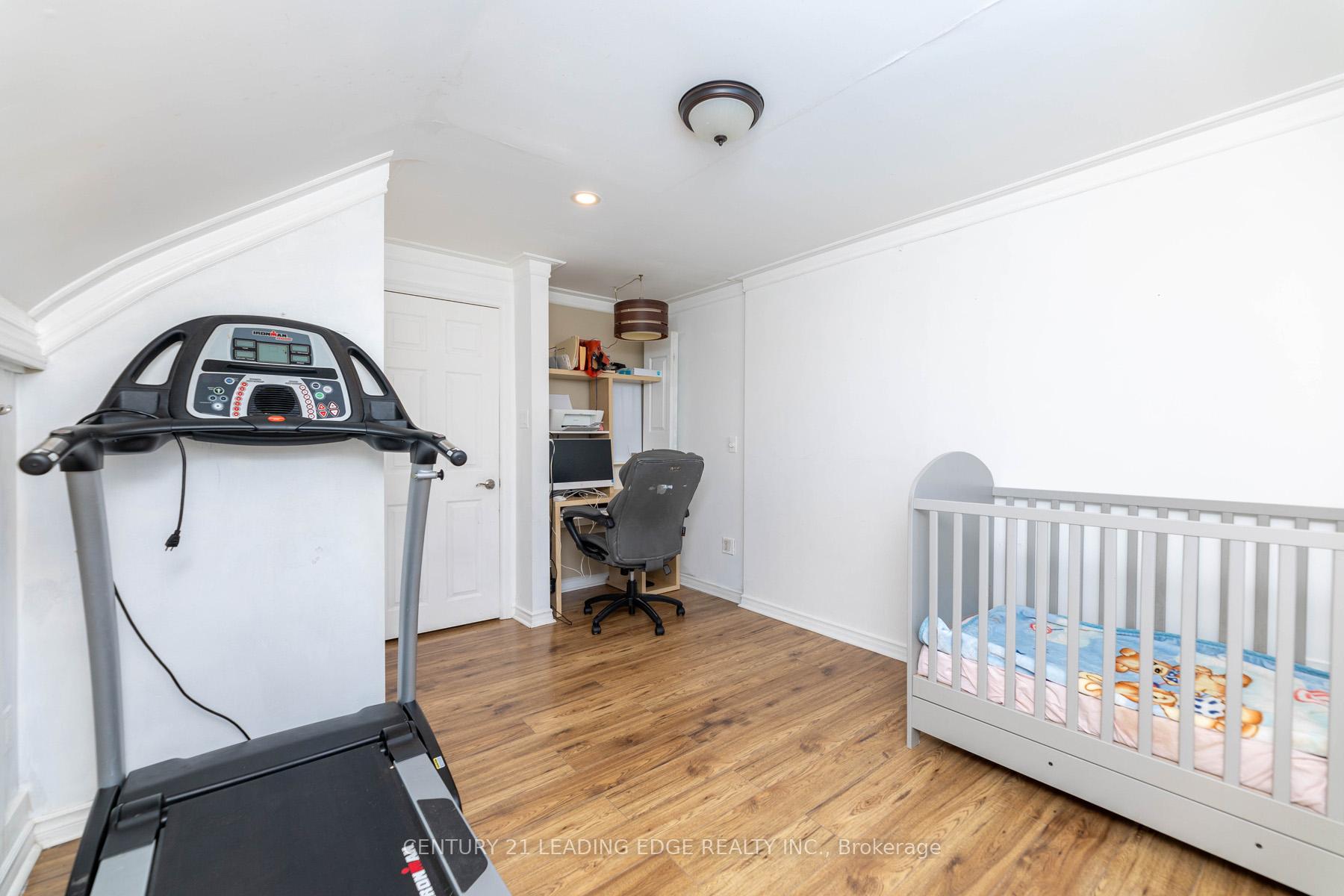 Photo 37 of 13286 Dufferin Street, King, King City — HOMEH