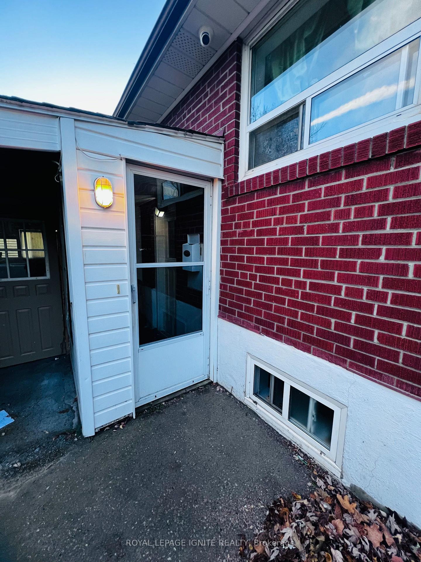 Photo 1 of Unit Bsmt 1, 10 Jackmuir Crescent, Scarborough, Bendale — HOMEH