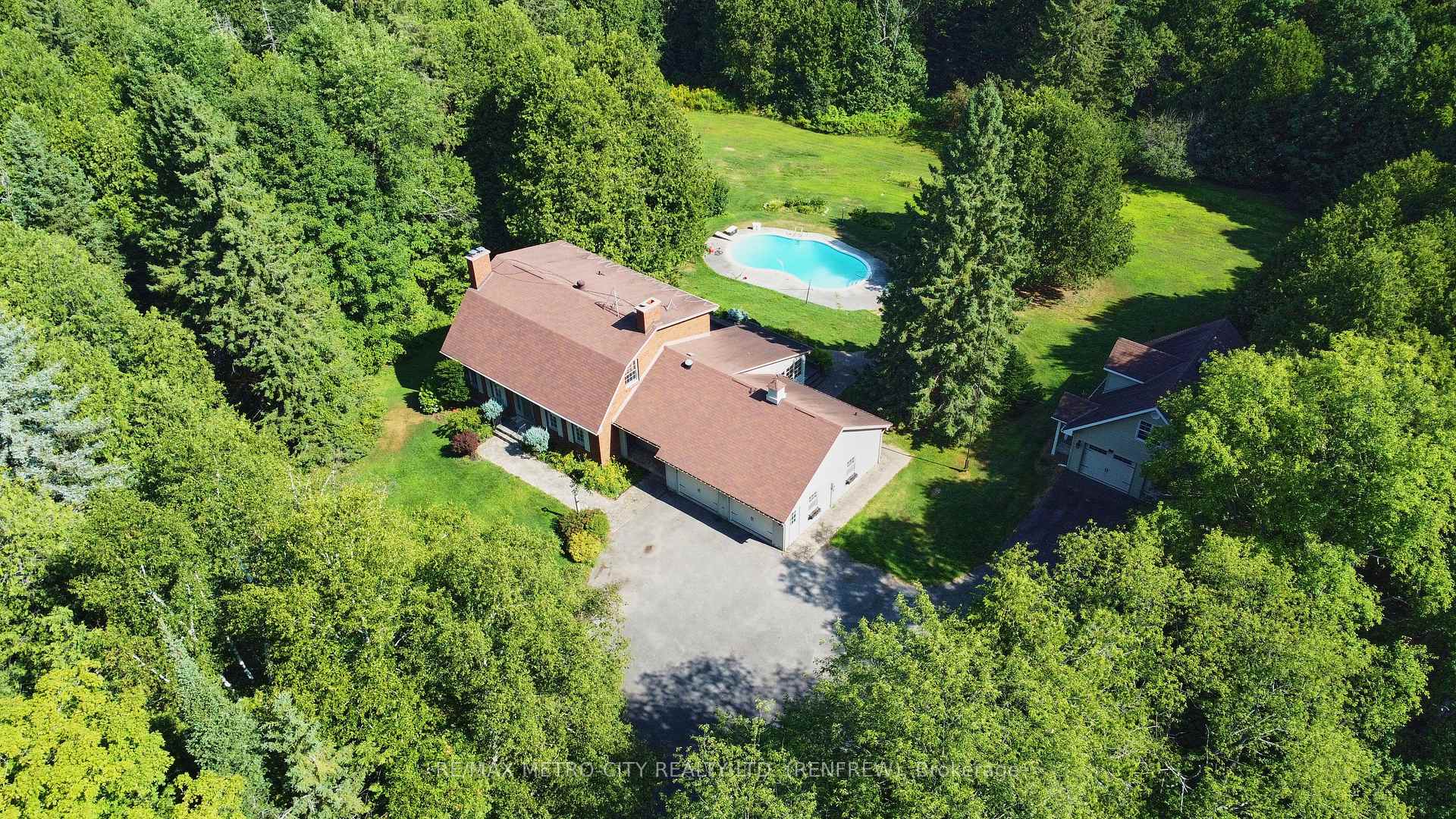 Photo 37 of 2928 Burnstown Road, Horton, Horton Twp — HOMEH