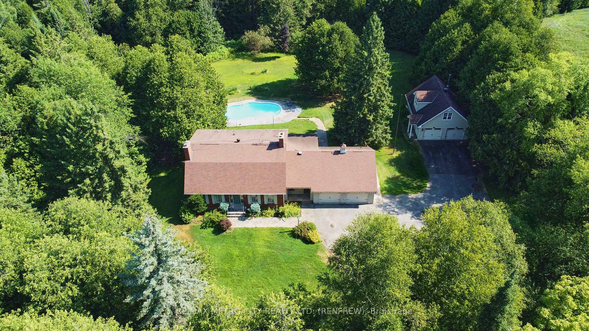 Photo 38 of 2928 Burnstown Road, Horton, Horton Twp — HOMEH