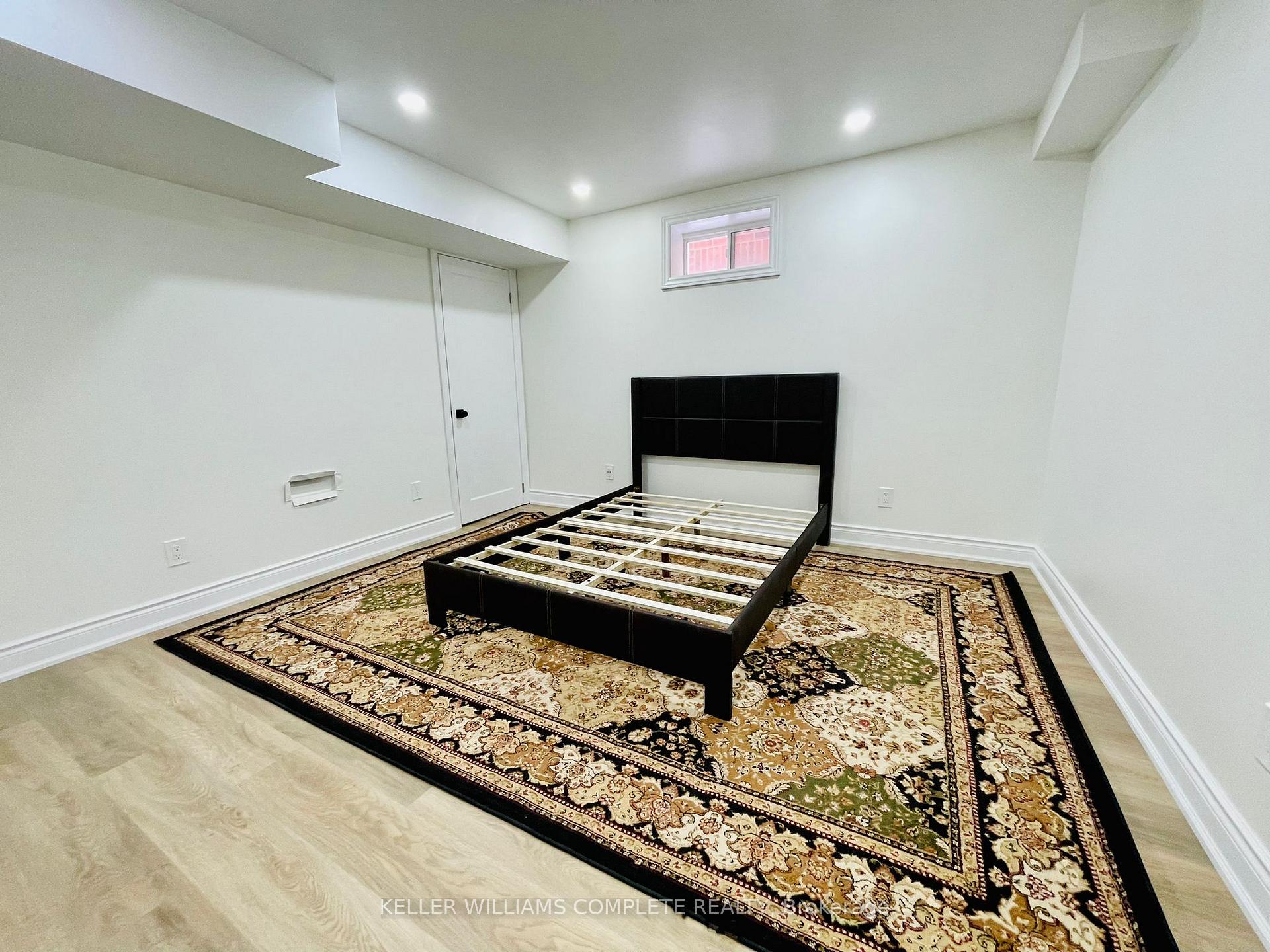 Photo 8 of 125 Chaumont Drive, Hamilton, Stoney Creek — HOMEH