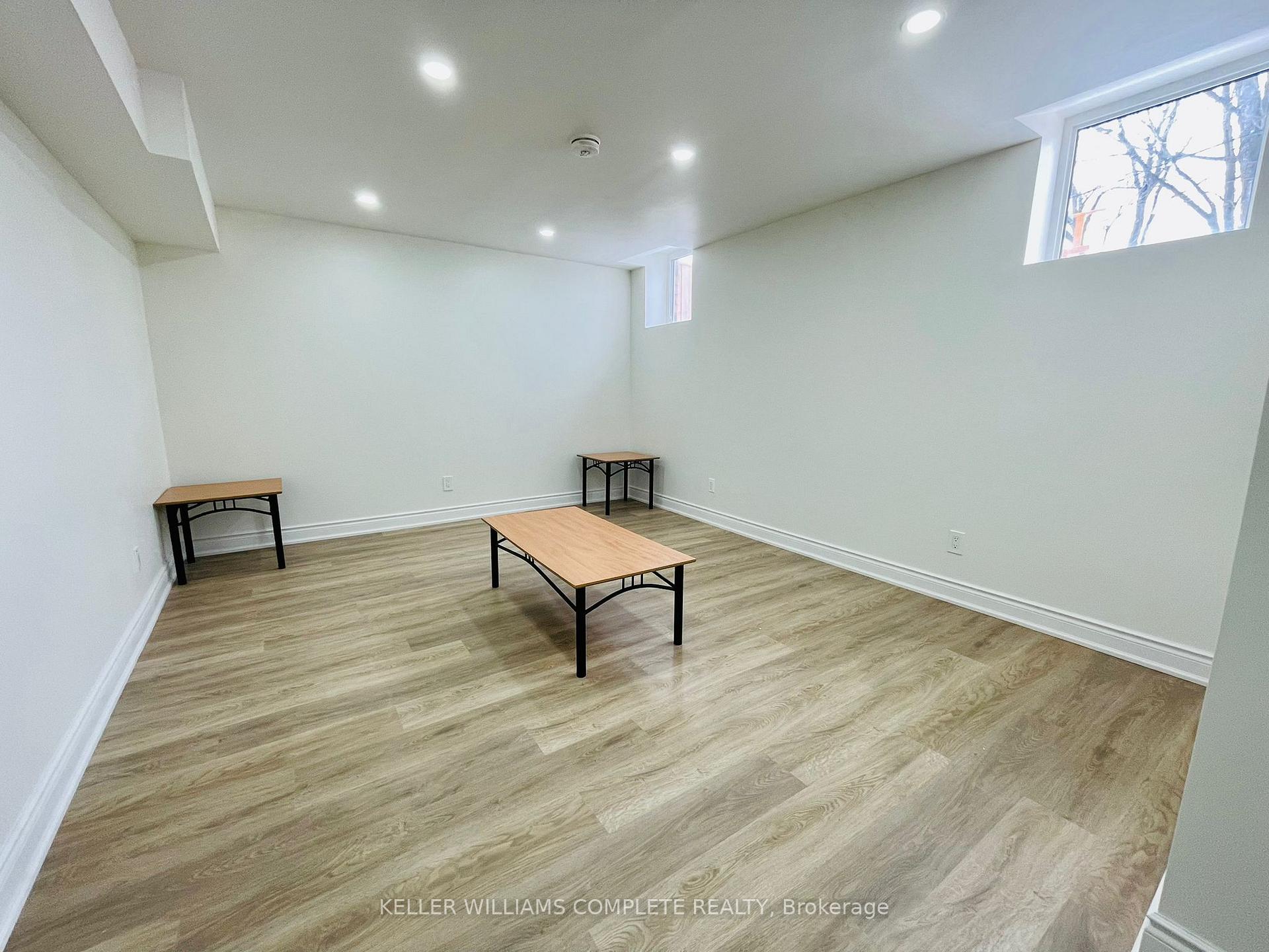 Photo 12 of 125 Chaumont Drive, Hamilton, Stoney Creek — HOMEH