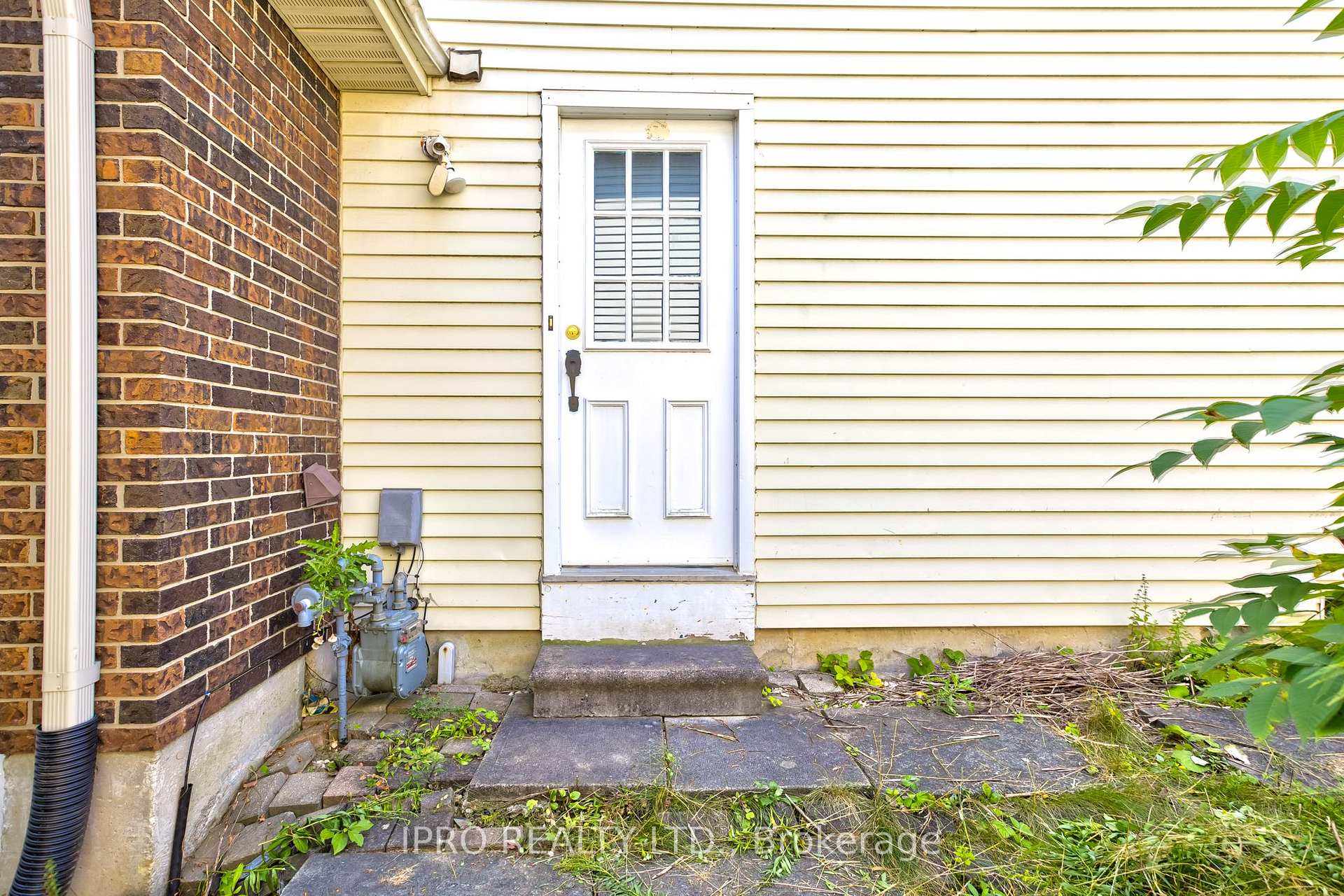 Photo 31 of 96 Deerwood Crescent, Kitchener — HOMEH
