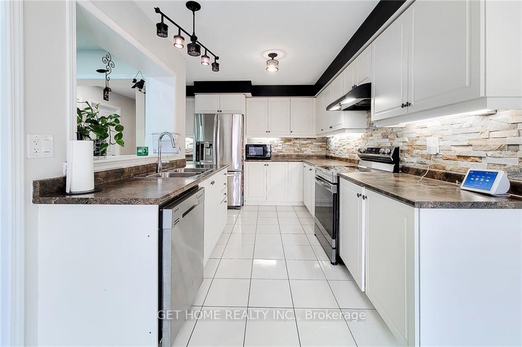 Photo 6 of 47 Brigham Avenue, Hamilton, Binbrook — HOMEH