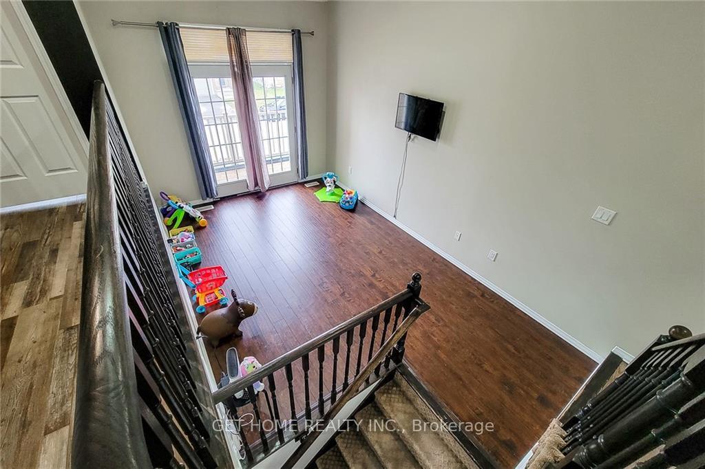 Photo 15 of 47 Brigham Avenue, Hamilton, Binbrook — HOMEH