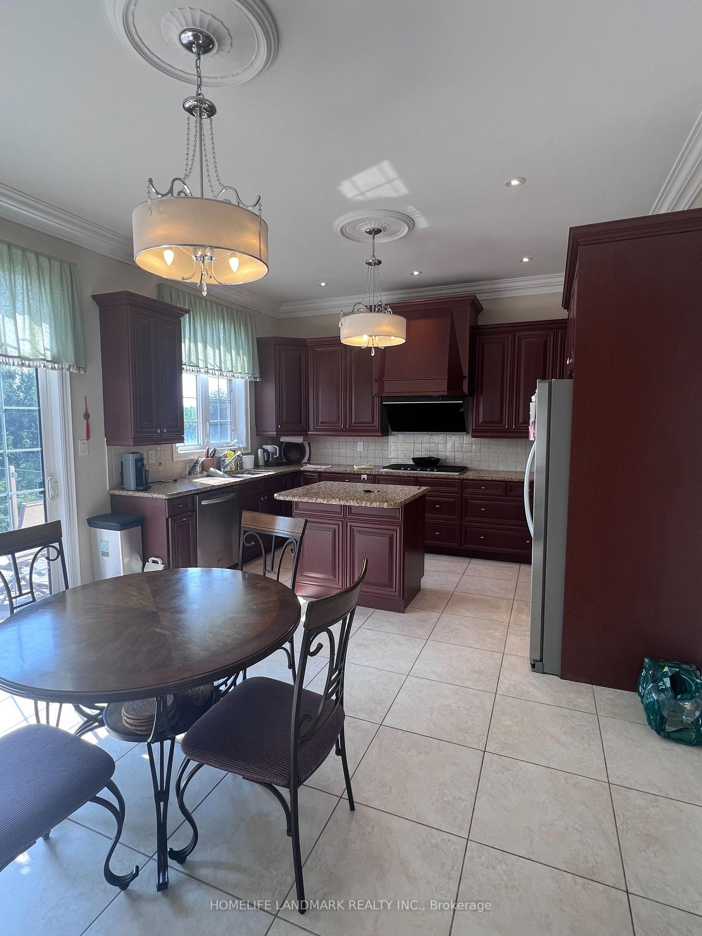 Photo 2 of 83 Lady Valentina Avenue, Vaughan, Patterson — HOMEH