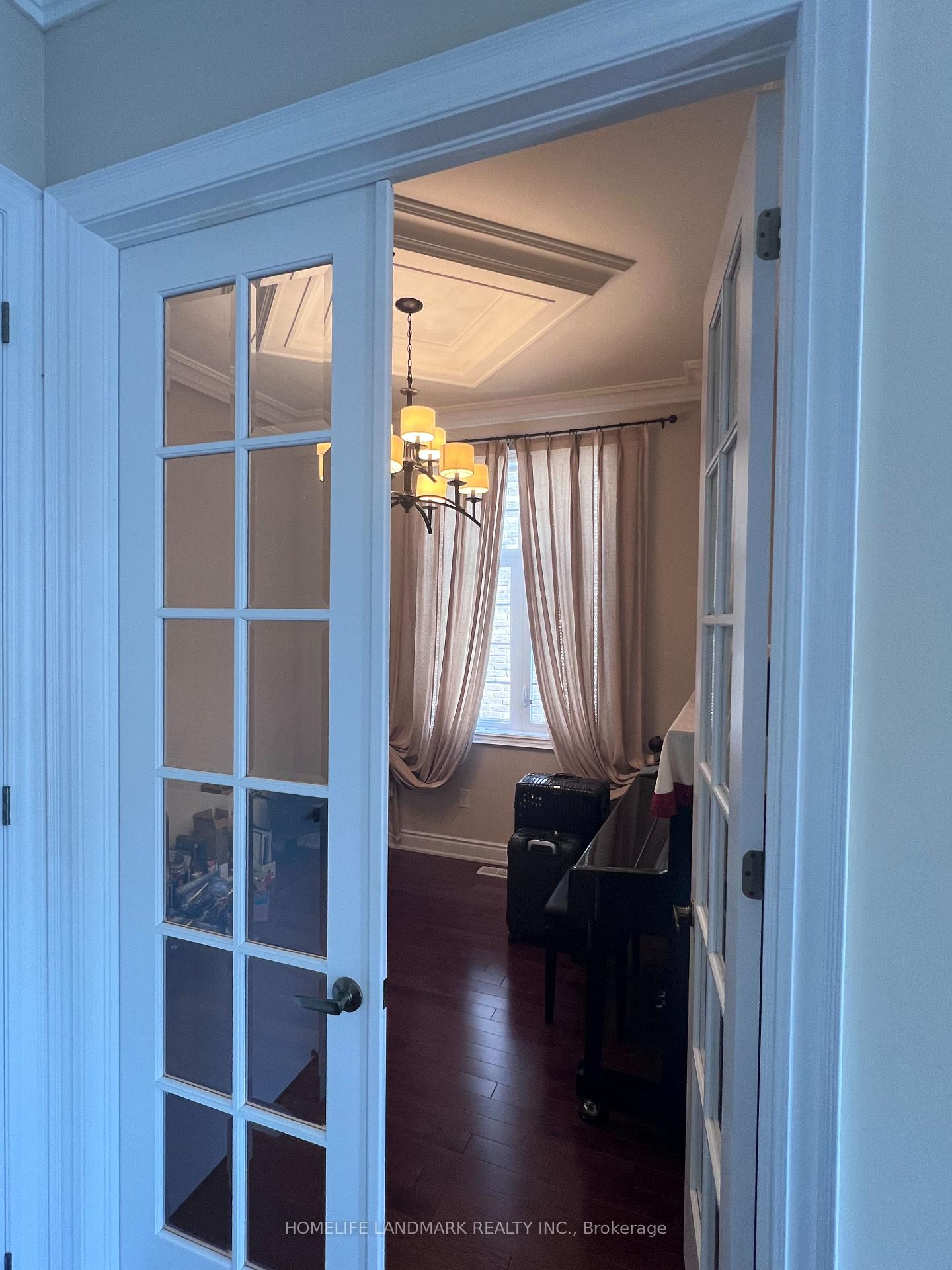 Photo 8 of 83 Lady Valentina Avenue, Vaughan, Patterson — HOMEH