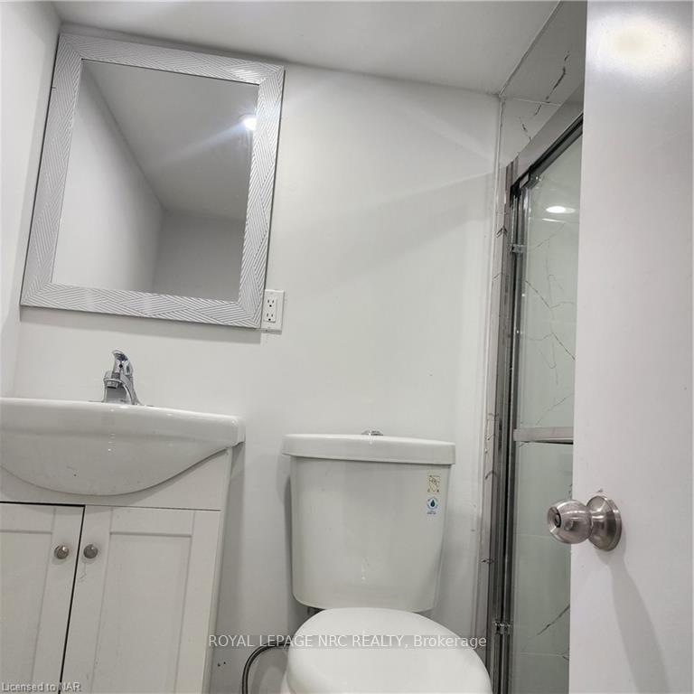 Photo 6 of Unit 4, 69 Vine Street, St. Catharines, E. Chester — HOMEH
