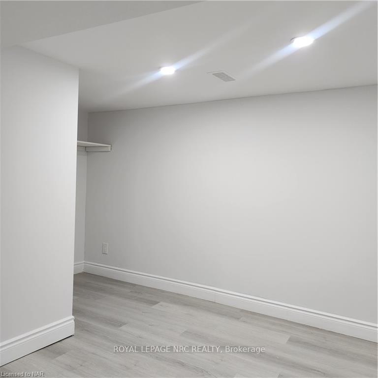 Photo 5 of Unit 4, 69 Vine Street, St. Catharines, E. Chester — HOMEH