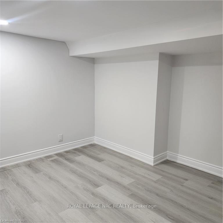 Photo 7 of Unit 4, 69 Vine Street, St. Catharines, E. Chester — HOMEH