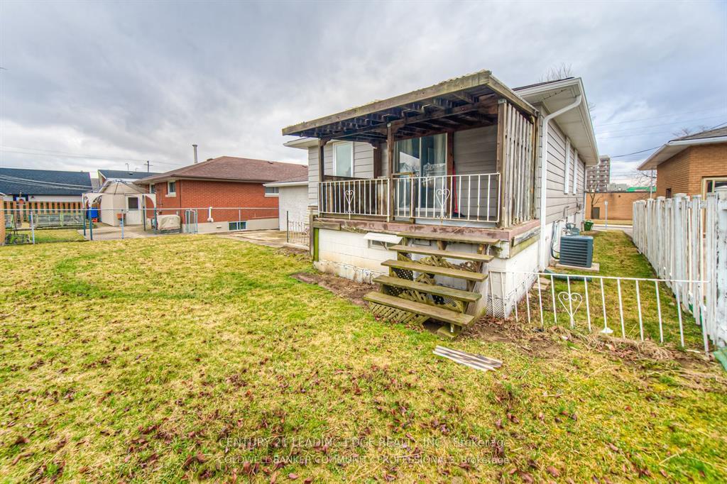 Photo 14 of Unit Main, 18 Caledon Avenue, Hamilton, Rolston — HOMEH