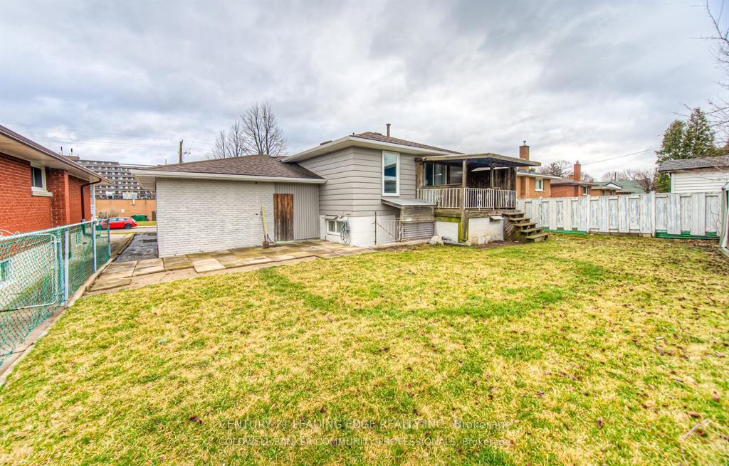 Photo 17 of Unit Main, 18 Caledon Avenue, Hamilton, Rolston — HOMEH