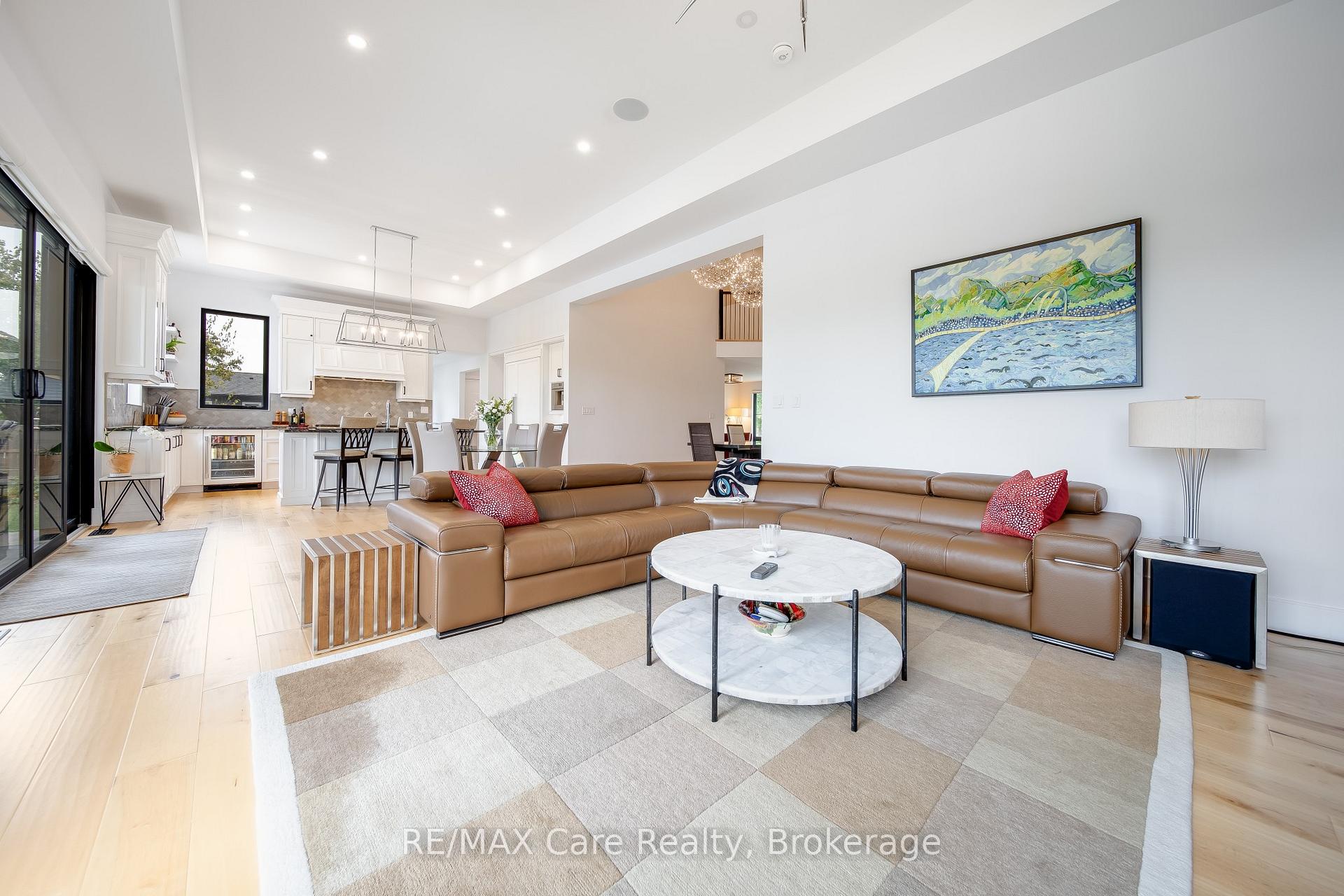 Photo 9 of 77 Bissonnette Lane, Lakeshore — HOMEH