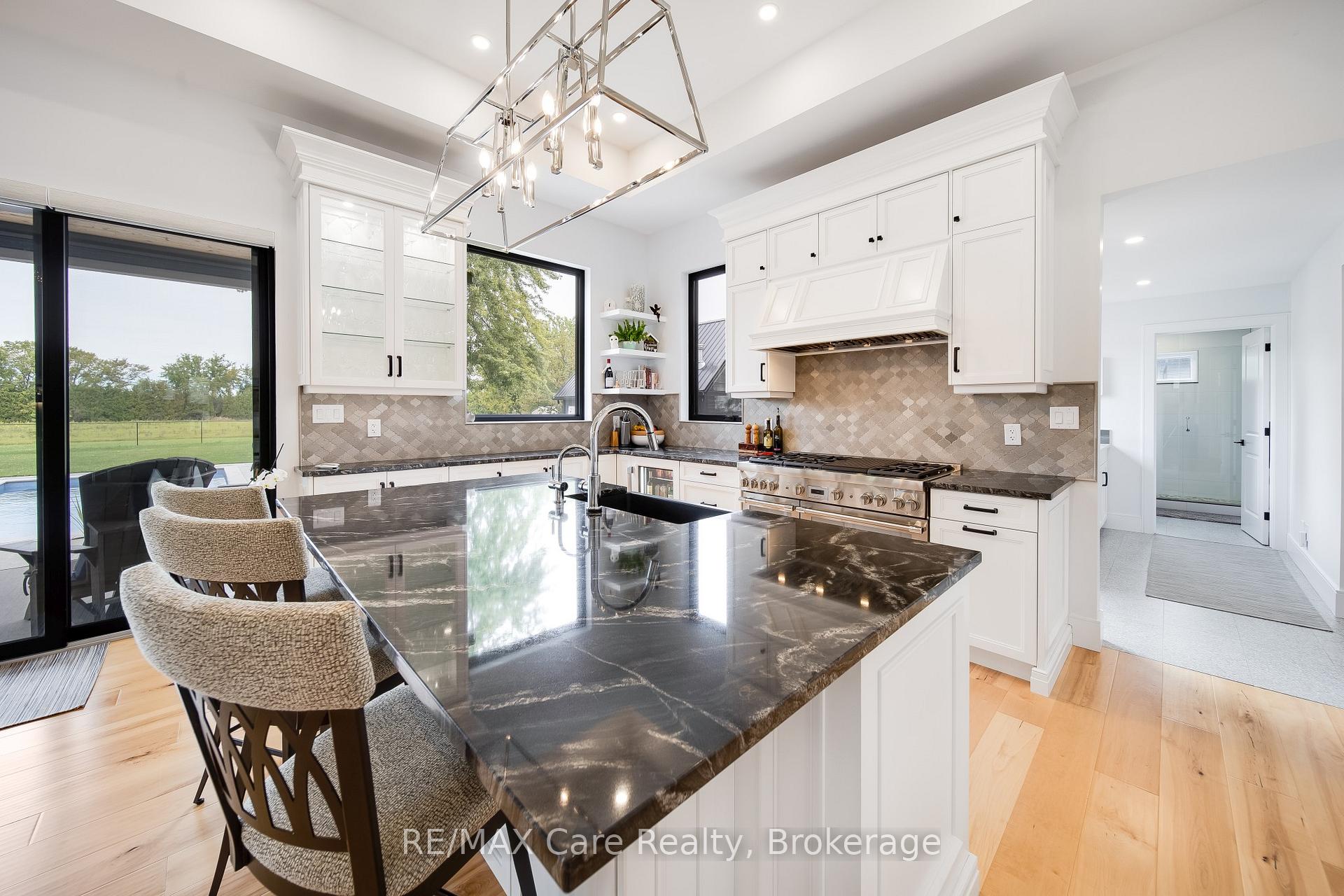 Photo 12 of 77 Bissonnette Lane, Lakeshore — HOMEH