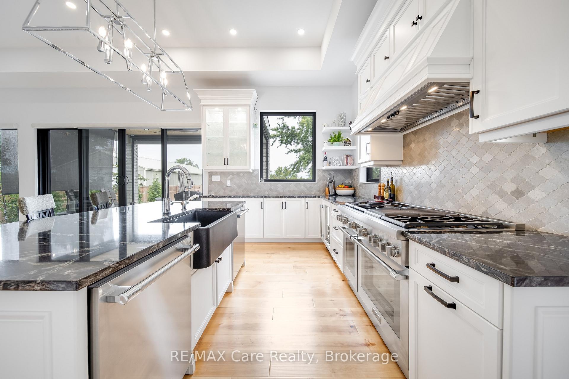 Photo 13 of 77 Bissonnette Lane, Lakeshore — HOMEH