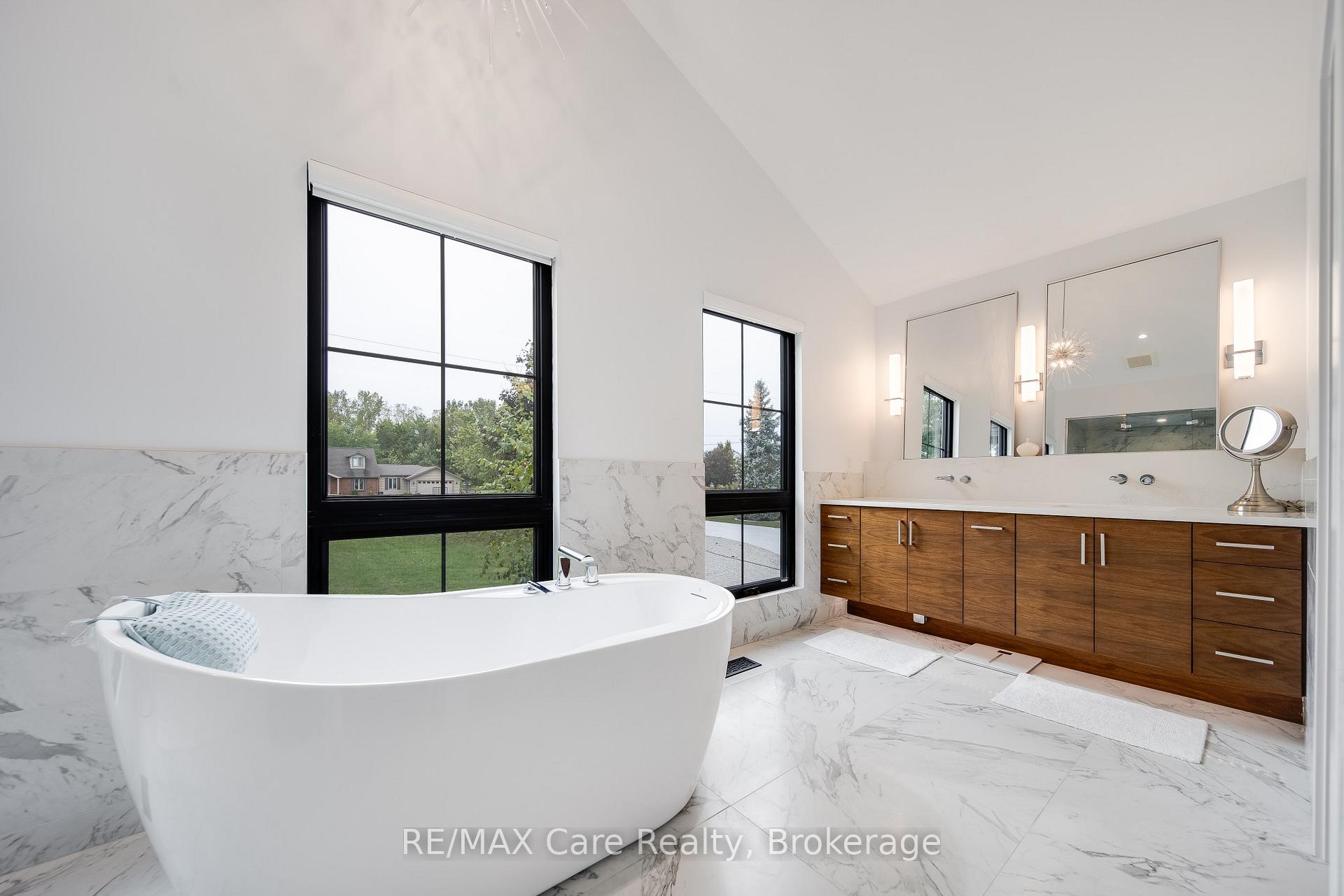 Photo 24 of 77 Bissonnette Lane, Lakeshore — HOMEH
