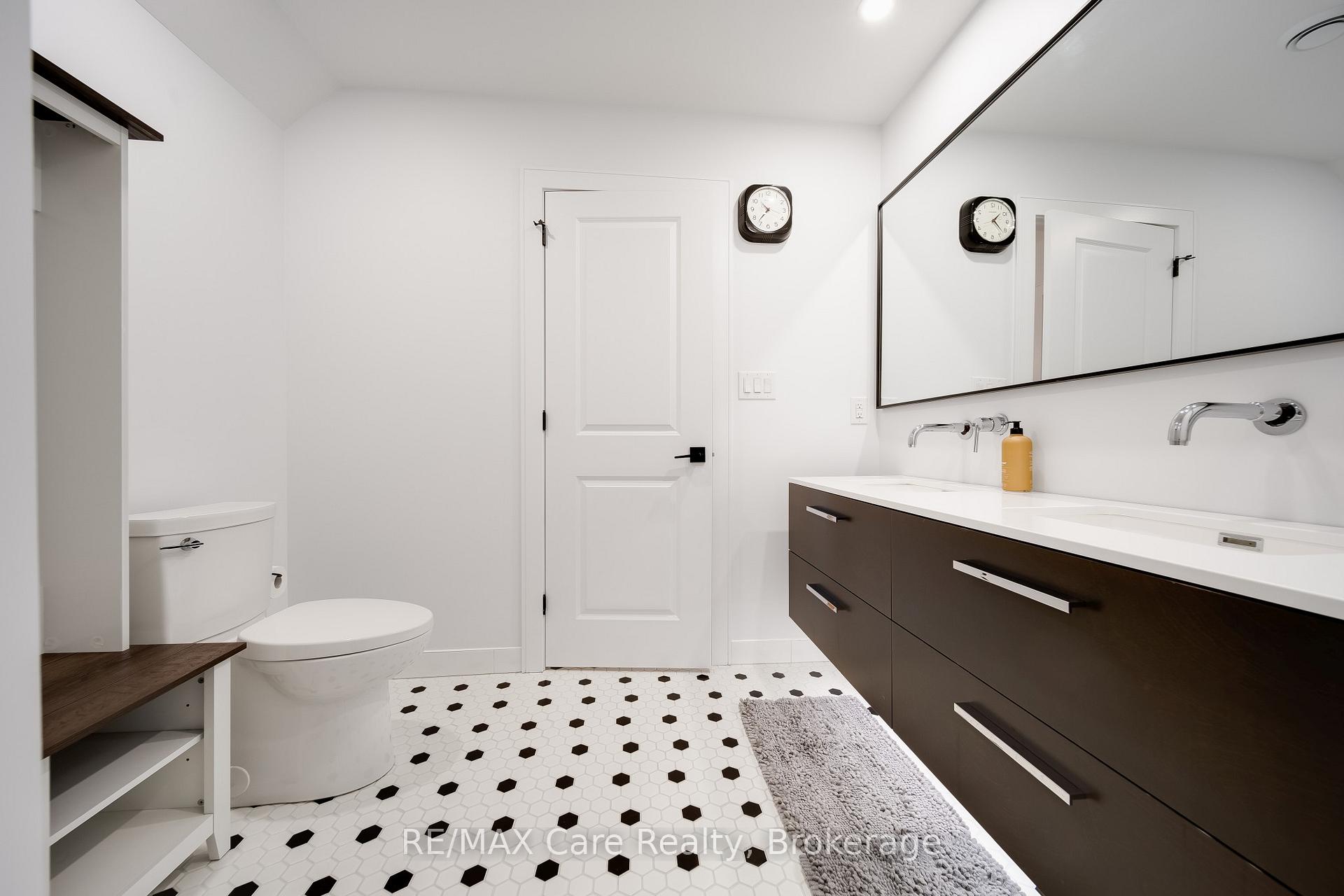 Photo 26 of 77 Bissonnette Lane, Lakeshore — HOMEH