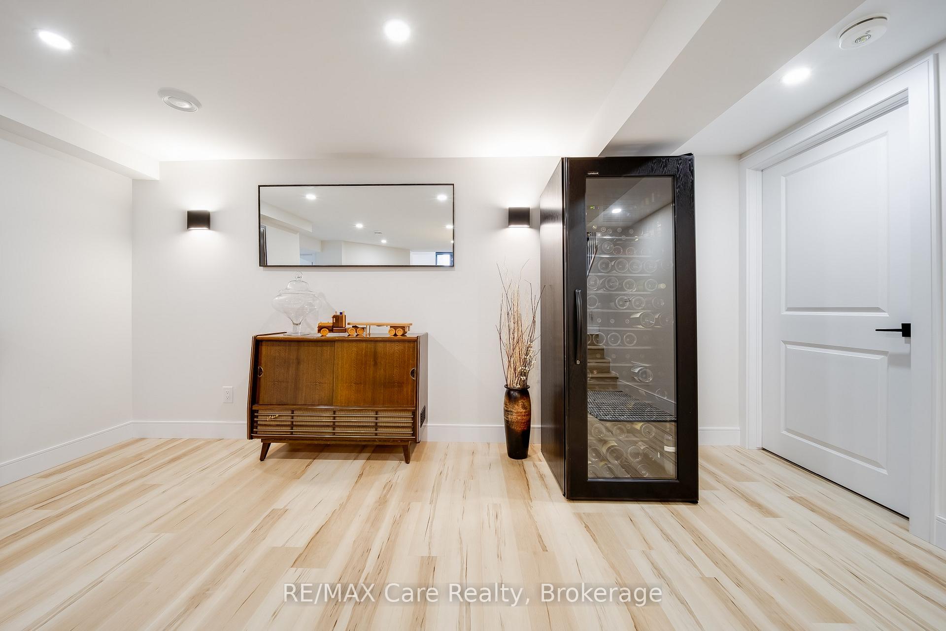 Photo 35 of 77 Bissonnette Lane, Lakeshore — HOMEH