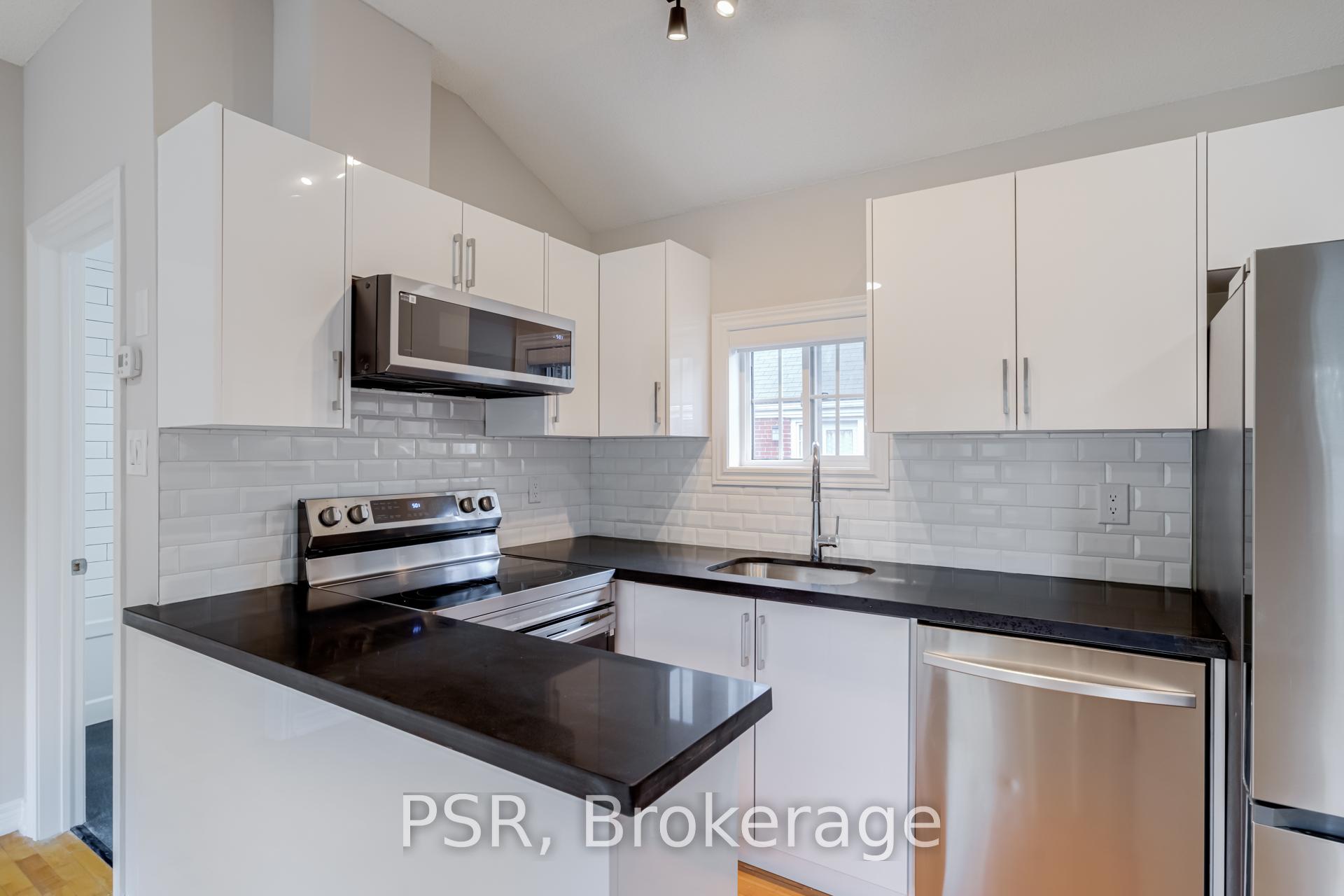 Photo 15 of Unit CH2, 9 Airdrie Road, Toronto, Leaside — HOMEH