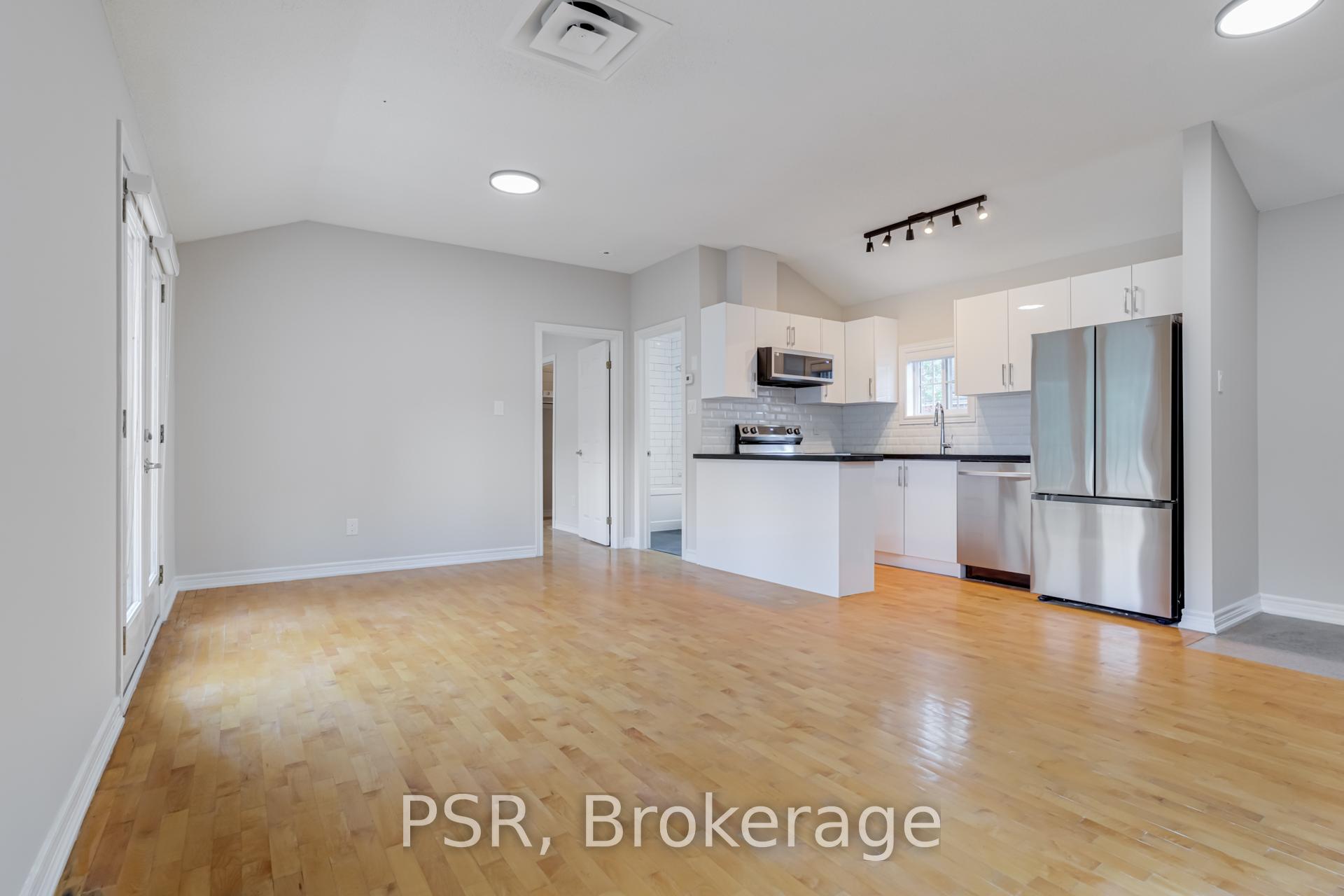 Photo 10 of Unit CH2, 9 Airdrie Road, Toronto, Leaside — HOMEH