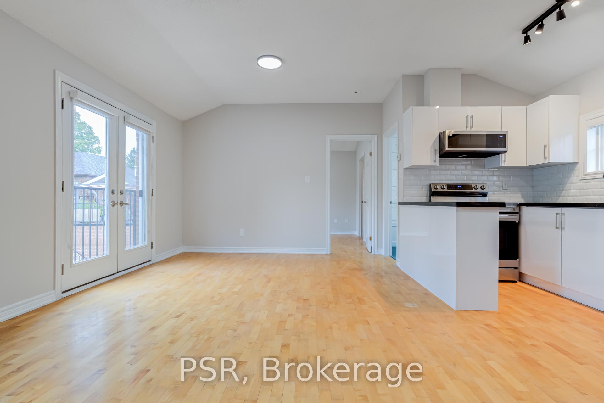Photo 14 of Unit CH2, 9 Airdrie Road, Toronto, Leaside — HOMEH