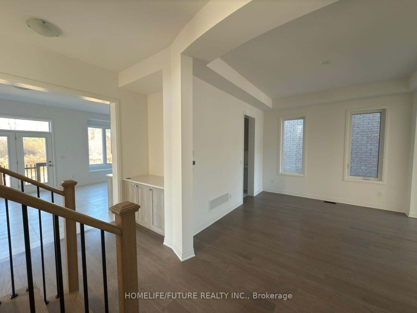 Photo 12 of 117 Deer Ridge Crescent, Whitby, Rural Whitby — HOMEH