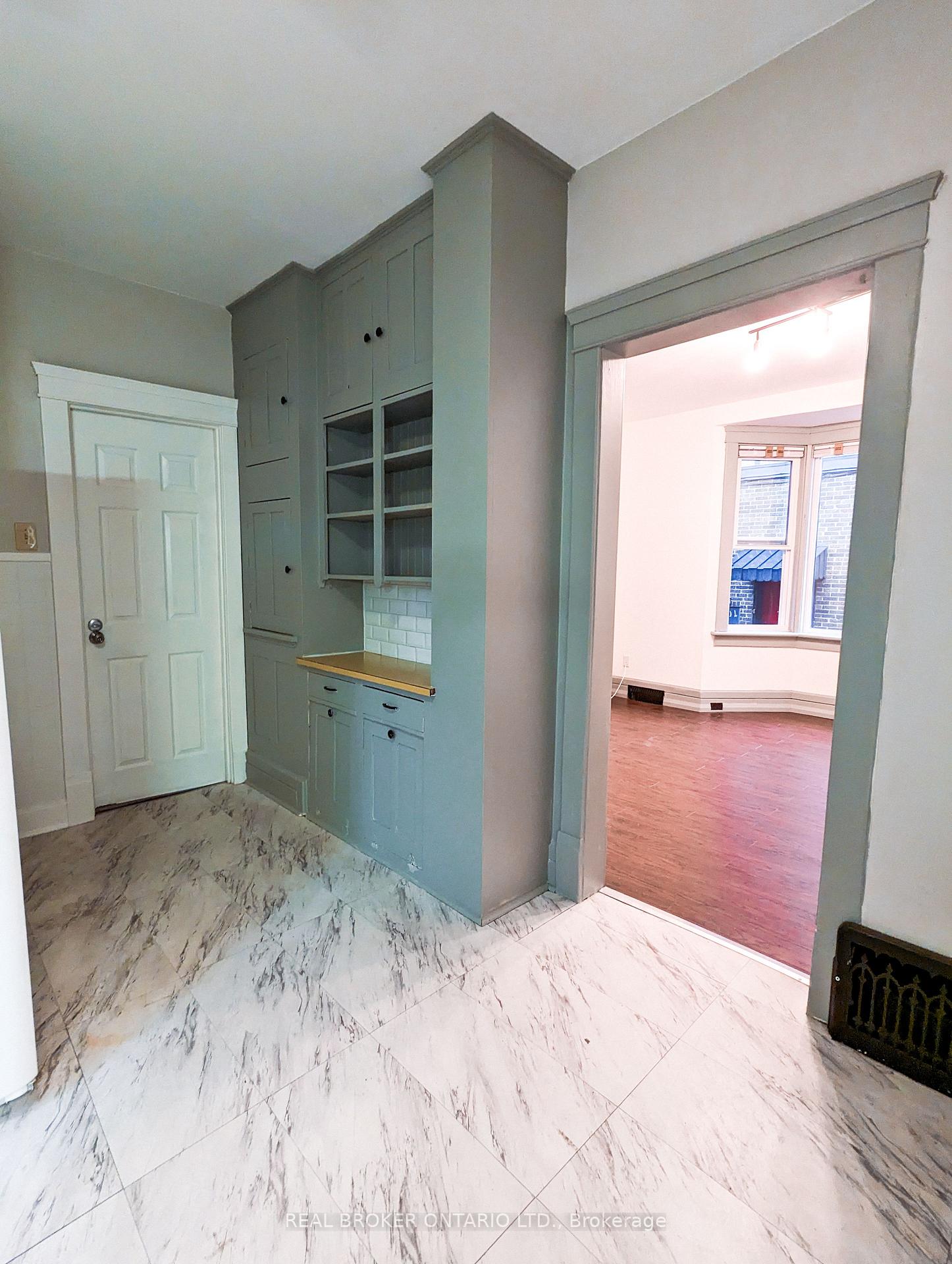 Photo 3 of Unit Main, 80 Chestnut Street, Kitchener, Central Frederick — HOMEH