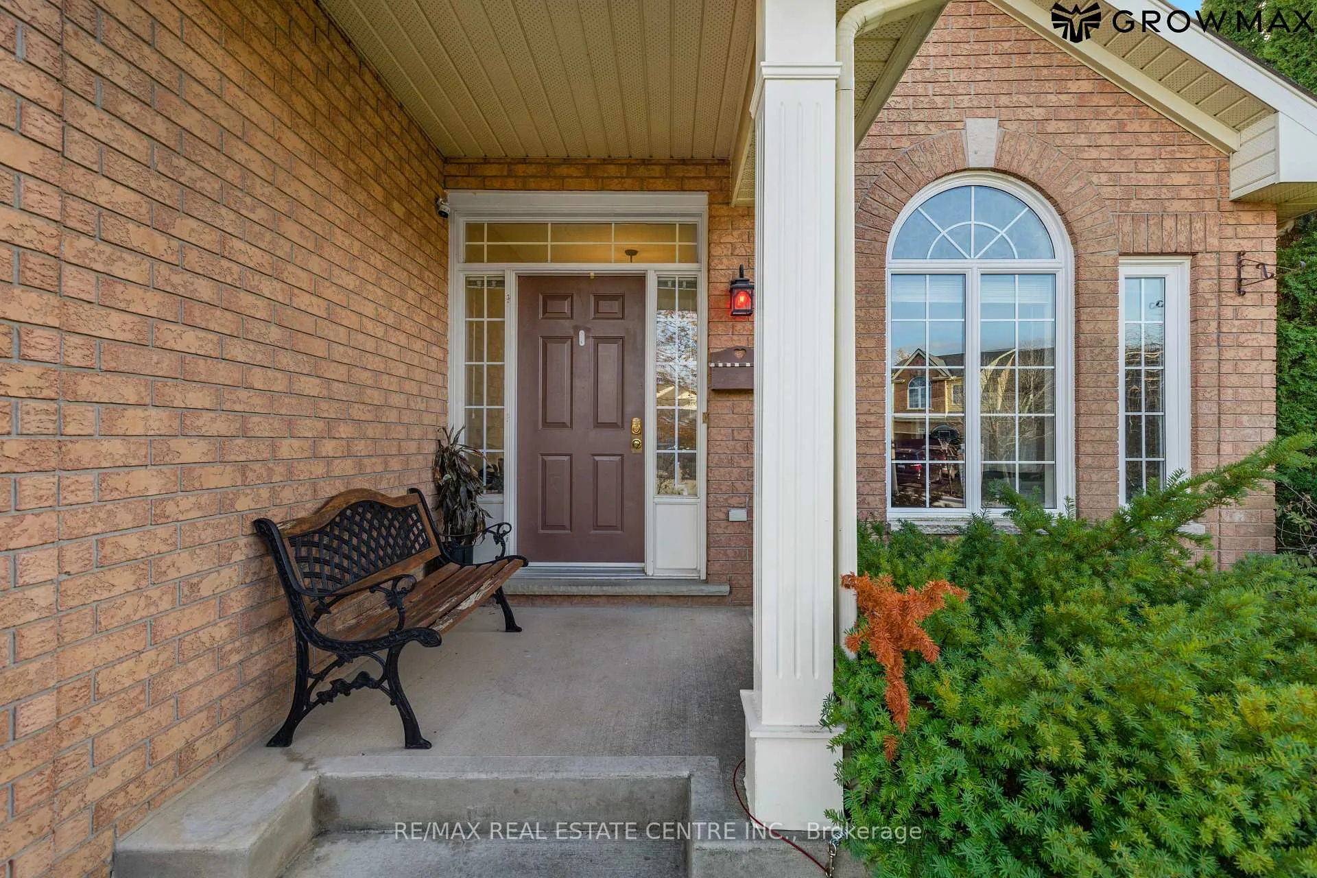 Photo 3 of 4119 Walcot Court, Lincoln, Beamsville — HOMEH