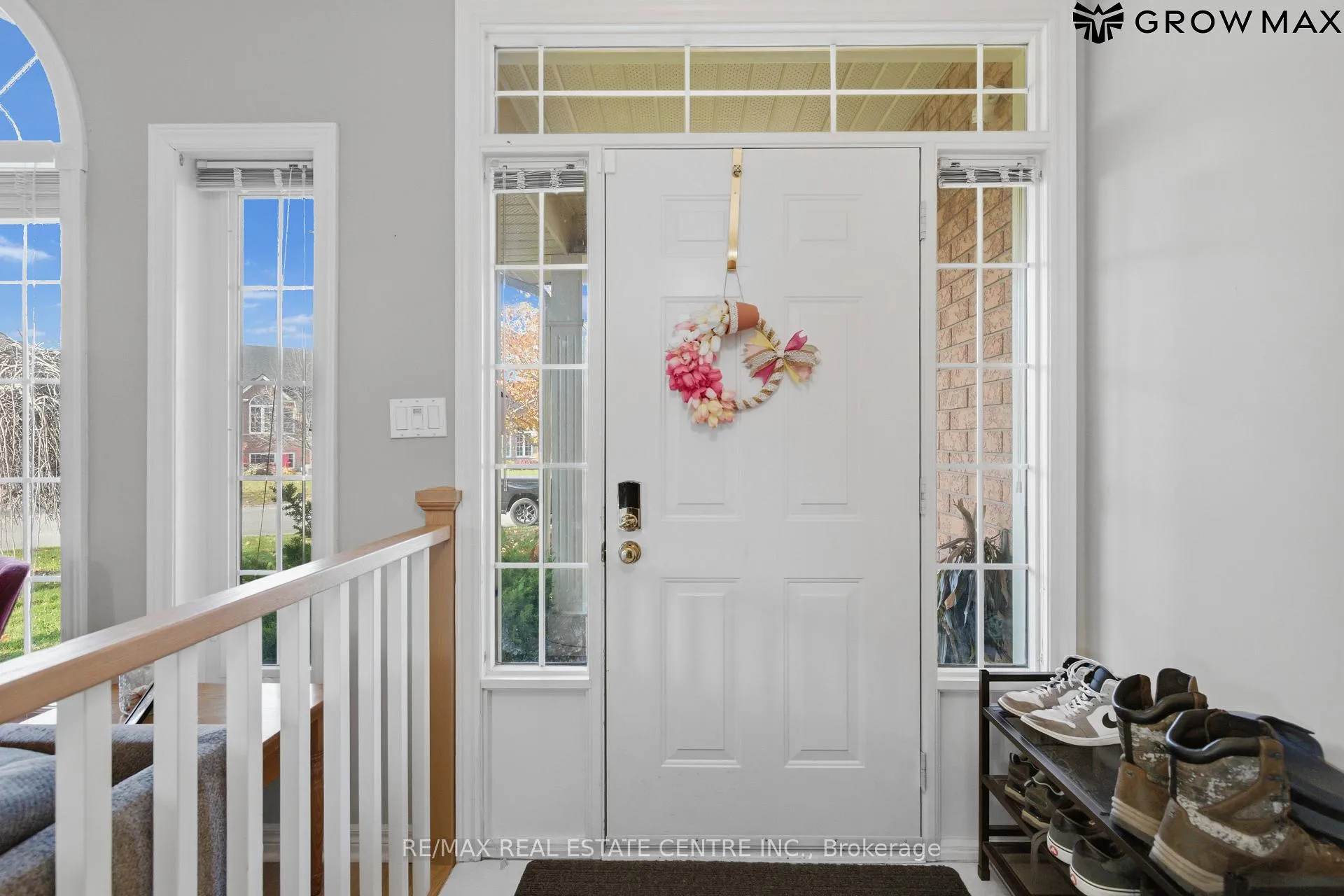 Photo 4 of 4119 Walcot Court, Lincoln, Beamsville — HOMEH
