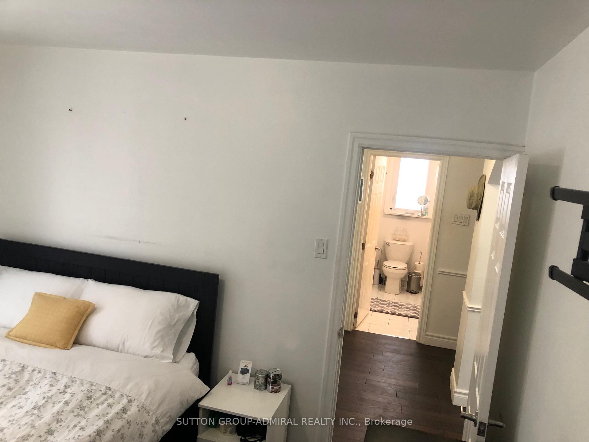 Photo 11 of Unit Main, 38 Glen Cameron Road, Markham, Thornhill — HOMEH