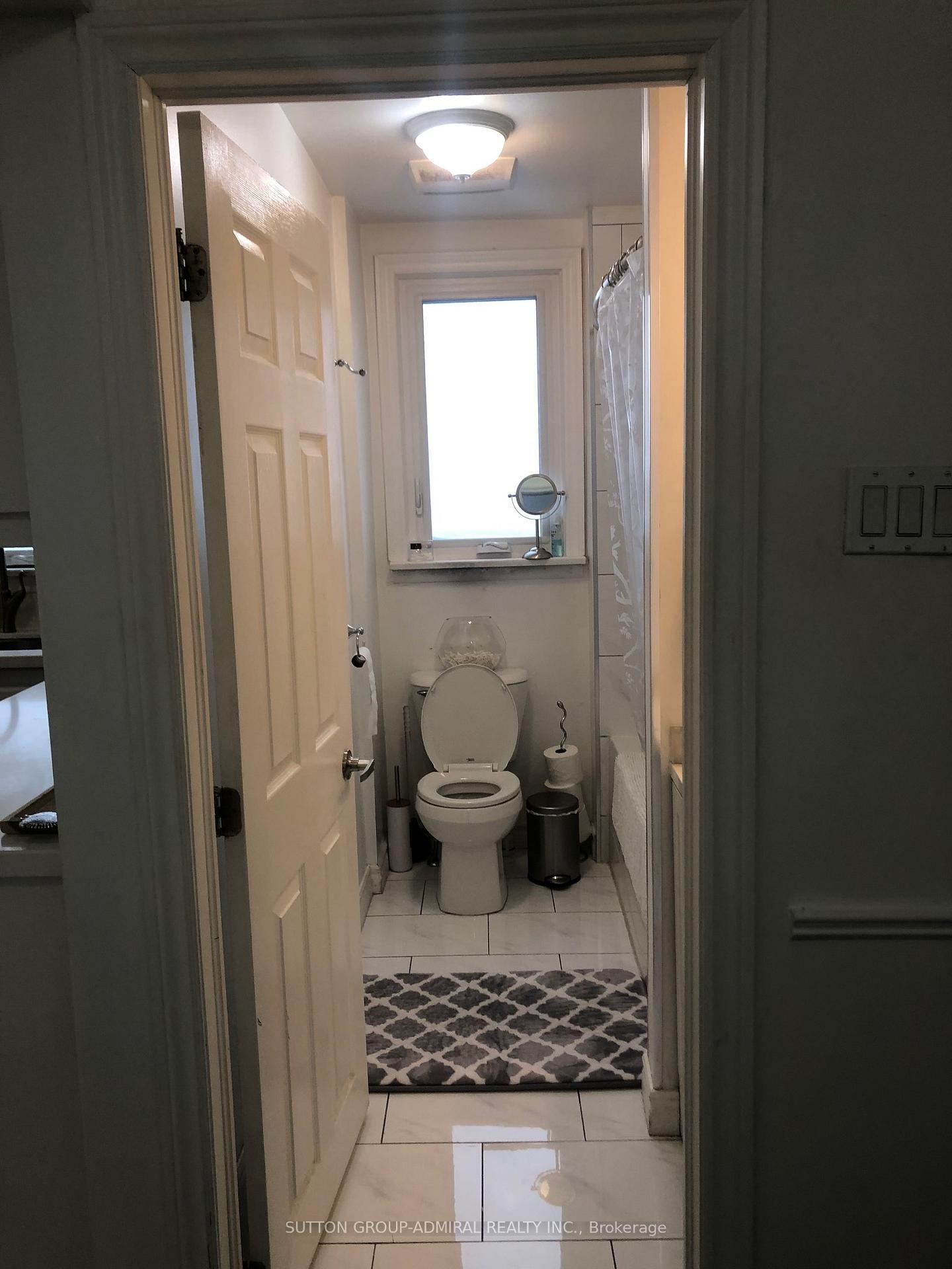 Photo 13 of Unit Main, 38 Glen Cameron Road, Markham, Thornhill — HOMEH