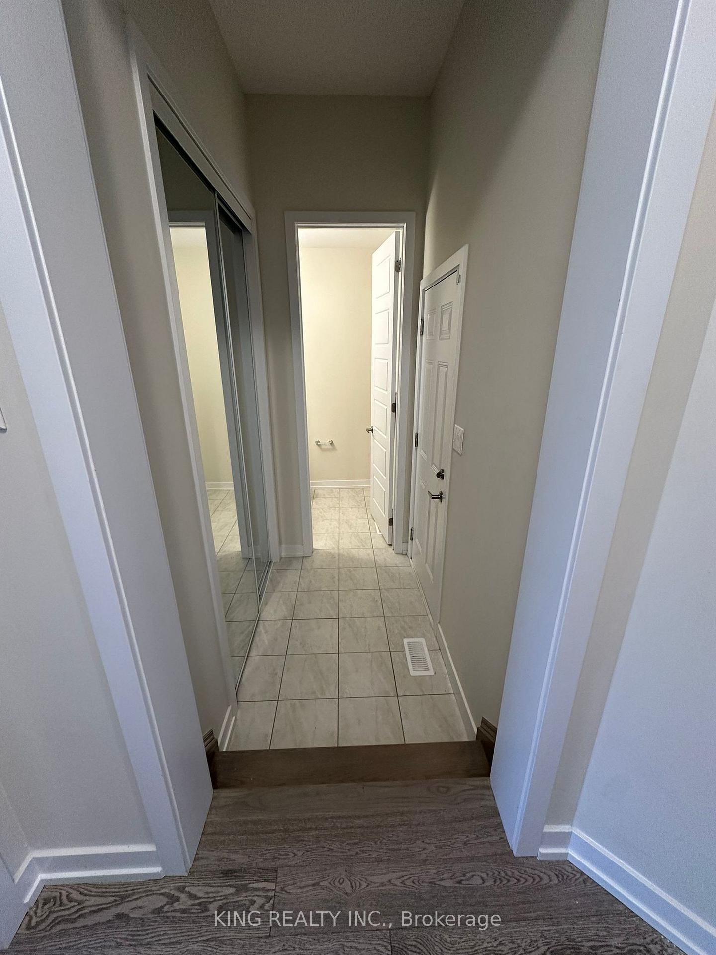 Photo 8 of 200 Whithorn Crescent, Haldimand — HOMEH