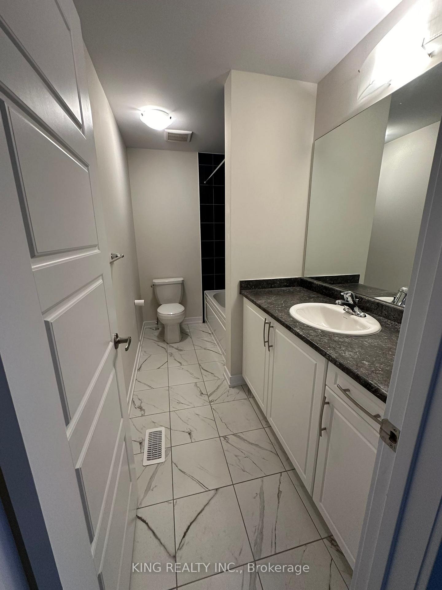 Photo 17 of 200 Whithorn Crescent, Haldimand — HOMEH