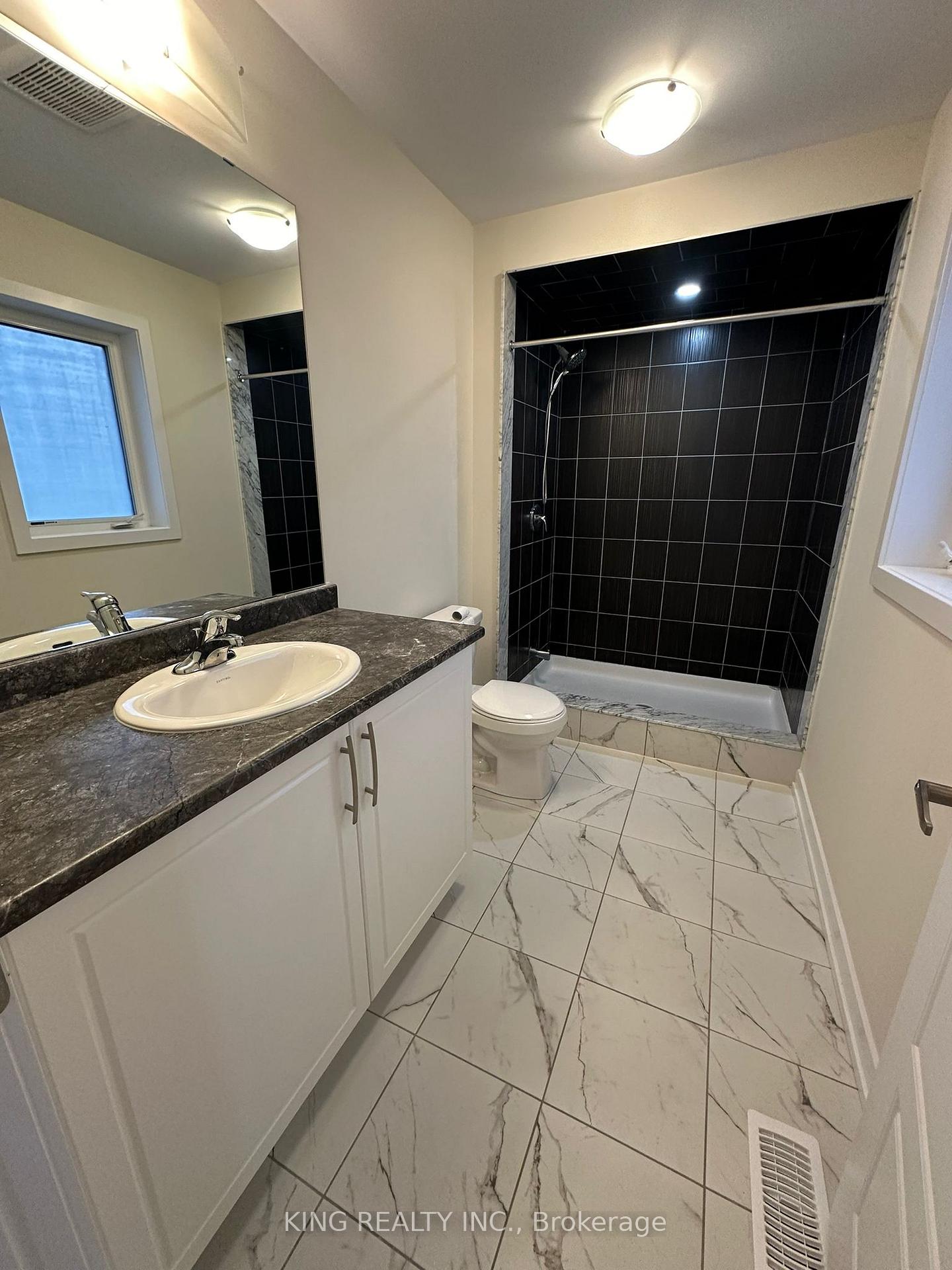 Photo 16 of 200 Whithorn Crescent, Haldimand — HOMEH