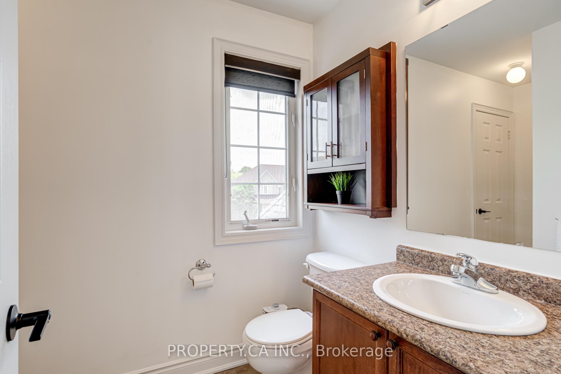Photo 33 of 3 Stuart Avenue, Barrie, Innis-Shore — HOMEH