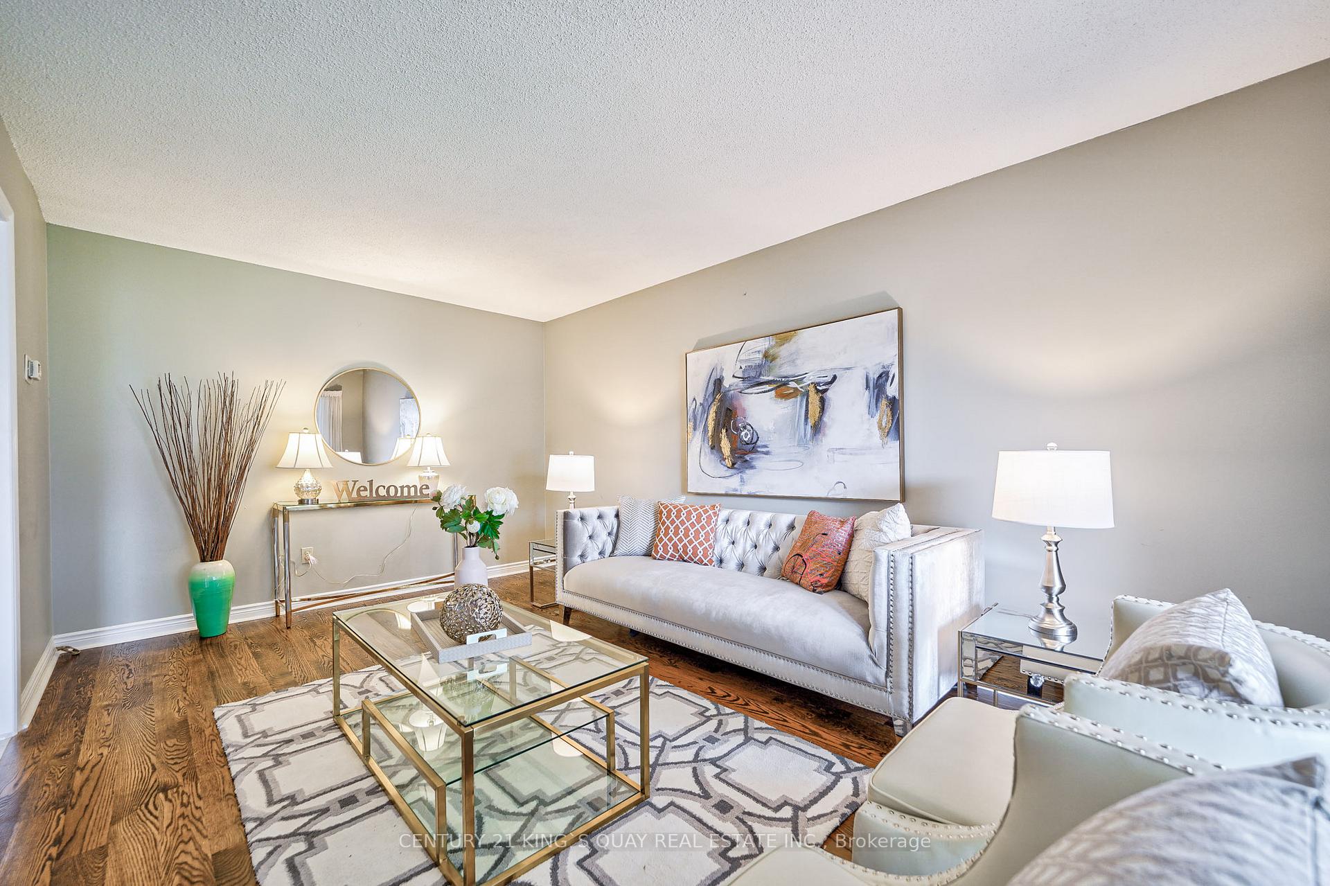 Photo 2 of 345 Manhattan Drive, Markham, Markville — HOMEH