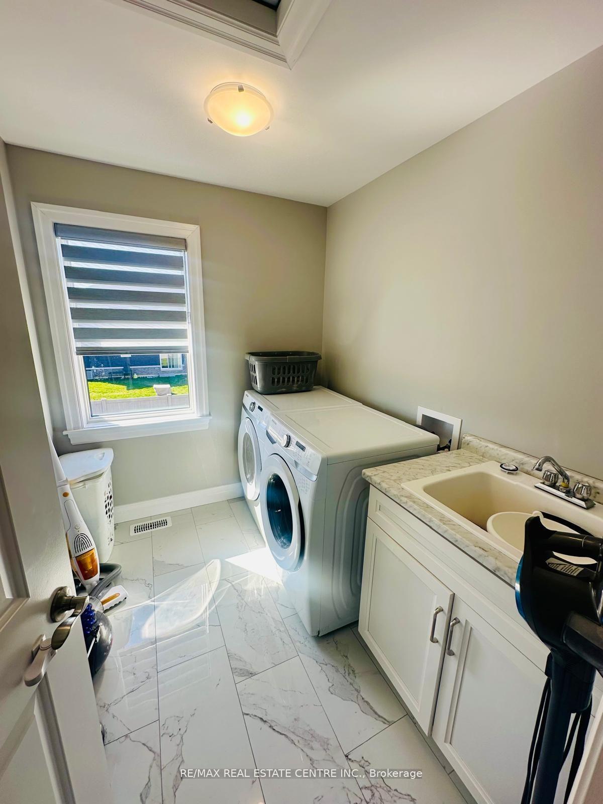 Photo 20 of 362 Christine Avenue, Lakeshore — HOMEH