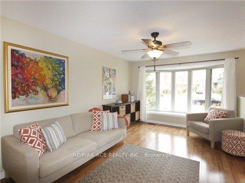 Photo 4 of 18 Oakridge Drive, Scarborough, Cliffcrest — HOMEH