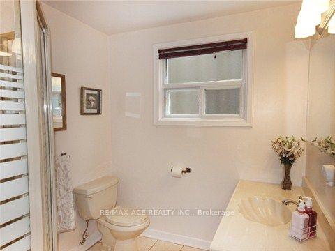 Photo 6 of 18 Oakridge Drive, Scarborough, Cliffcrest — HOMEH