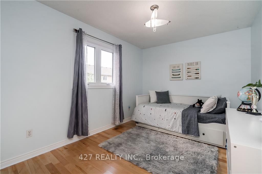 Photo 17 of 1 Resolute(upper Unit) Drive, Hamilton, Rushdale — HOMEH