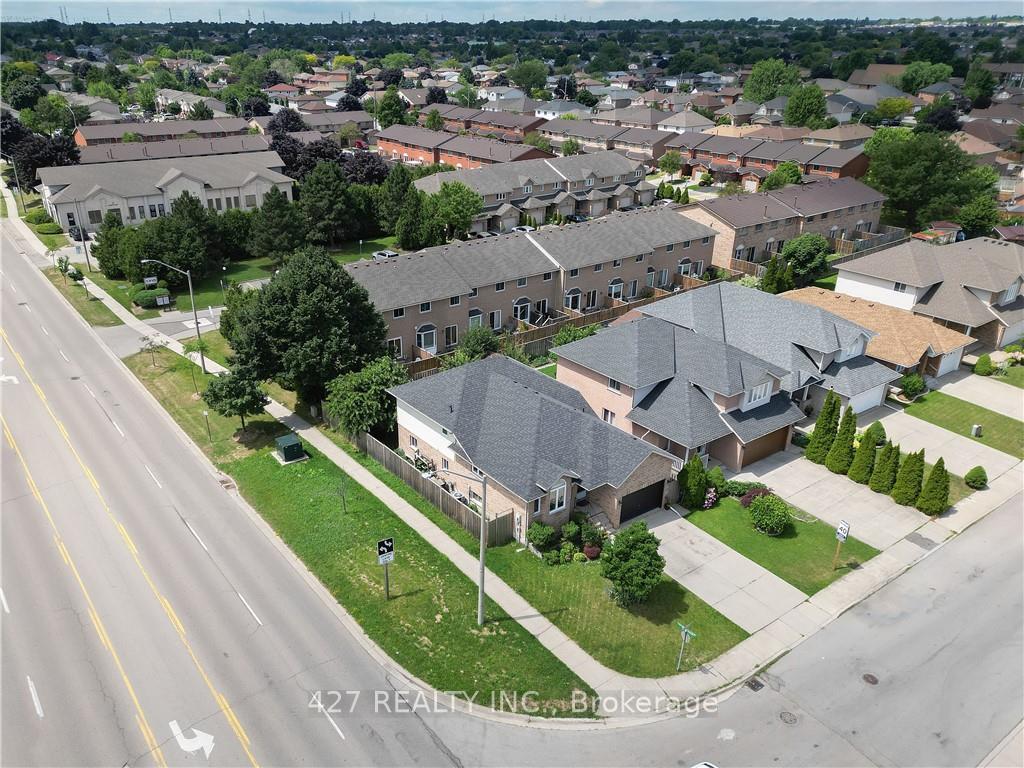 Photo 27 of 1 Resolute(upper Unit) Drive, Hamilton, Rushdale — HOMEH