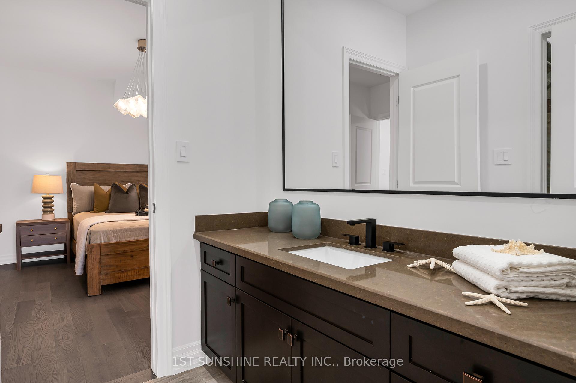 Photo 24 of 18 Legacy Lane, Hamilton, Ancaster — HOMEH