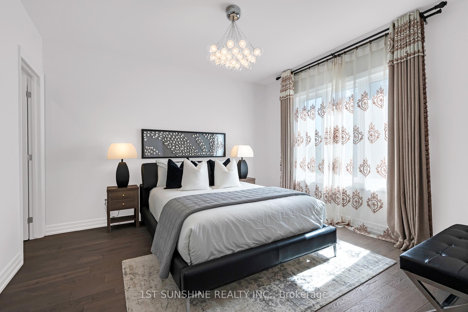 Photo 33 of 18 Legacy Lane, Hamilton, Ancaster — HOMEH