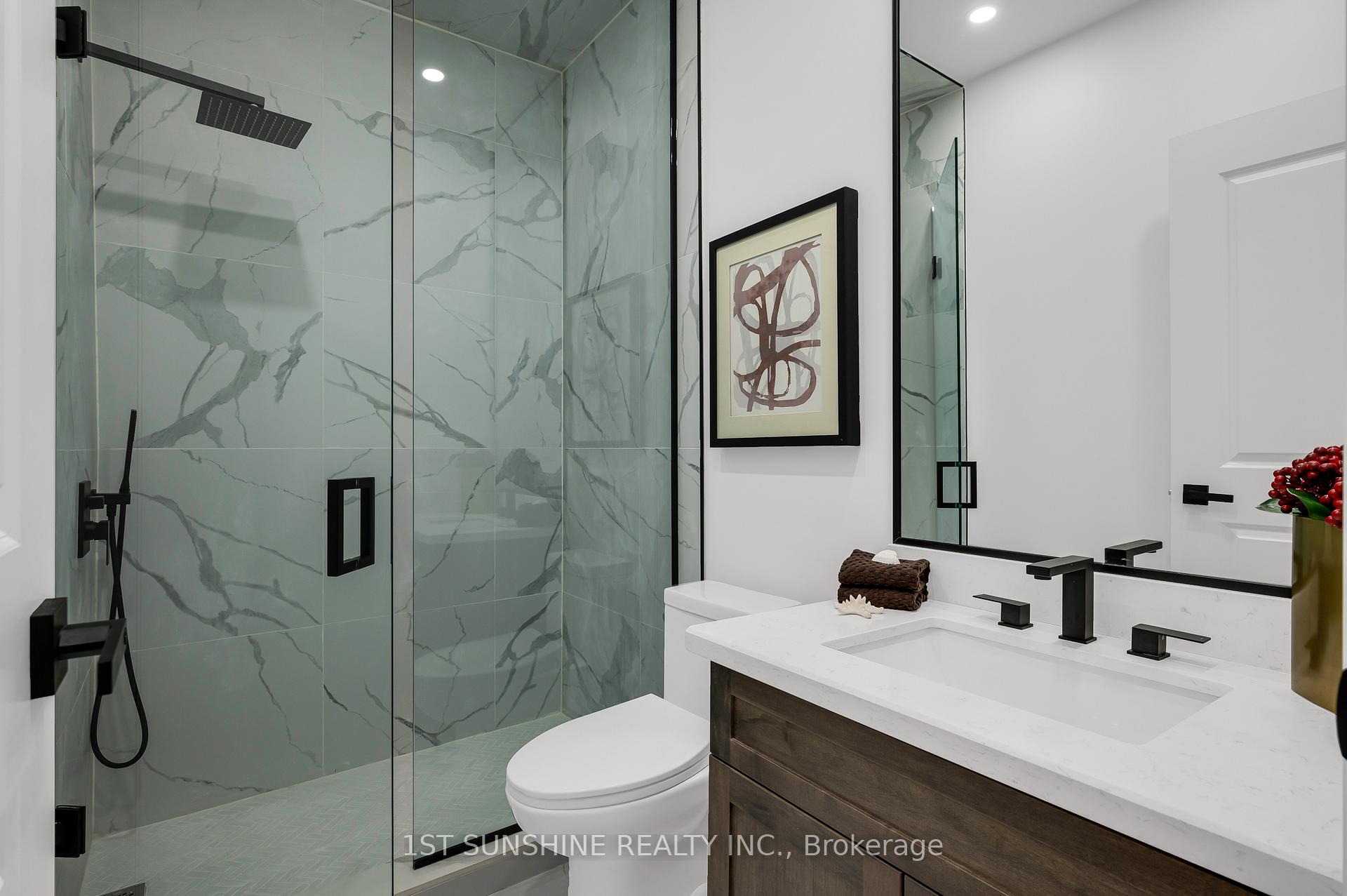 Photo 26 of 18 Legacy Lane, Hamilton, Ancaster — HOMEH