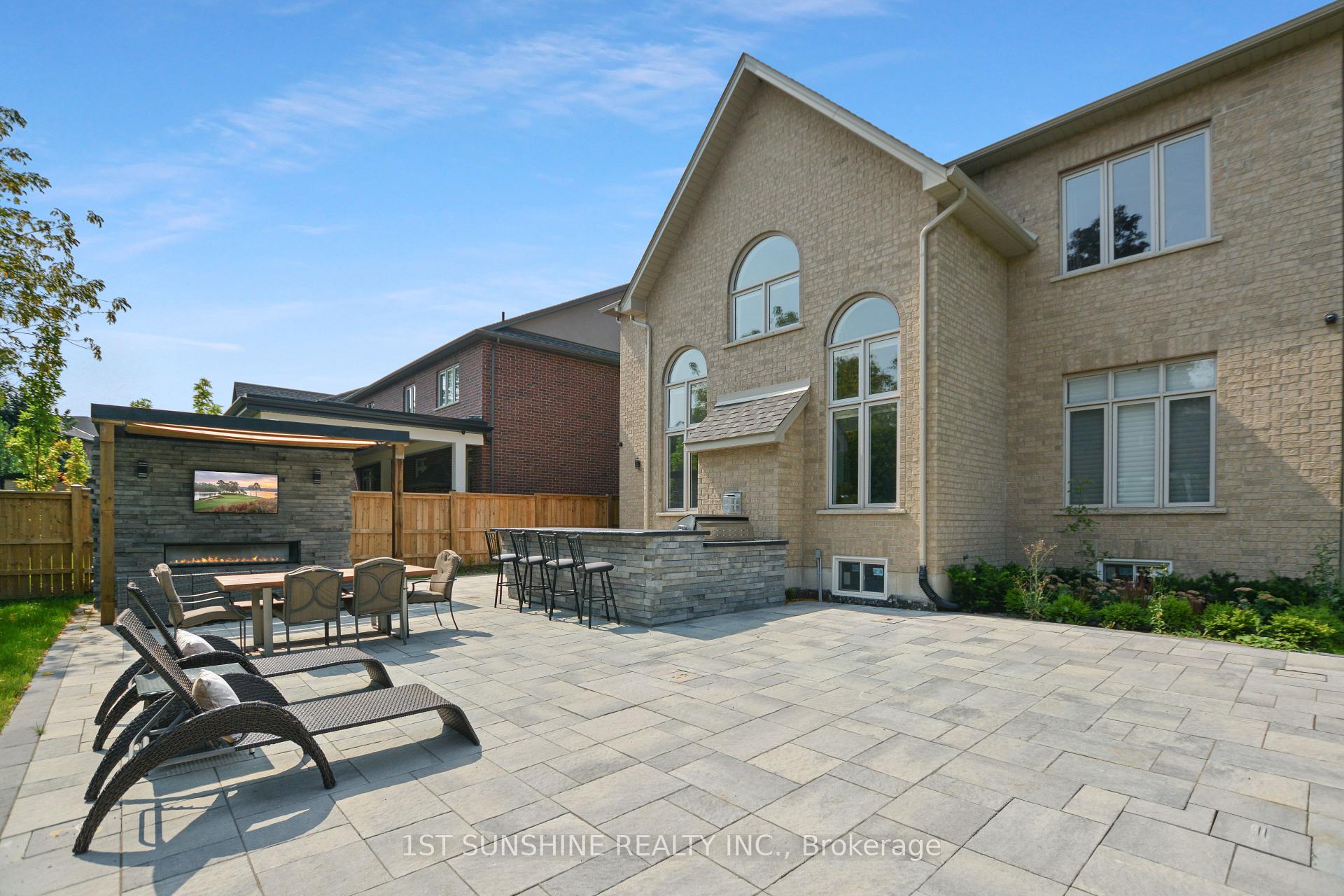 Photo 36 of 18 Legacy Lane, Hamilton, Ancaster — HOMEH